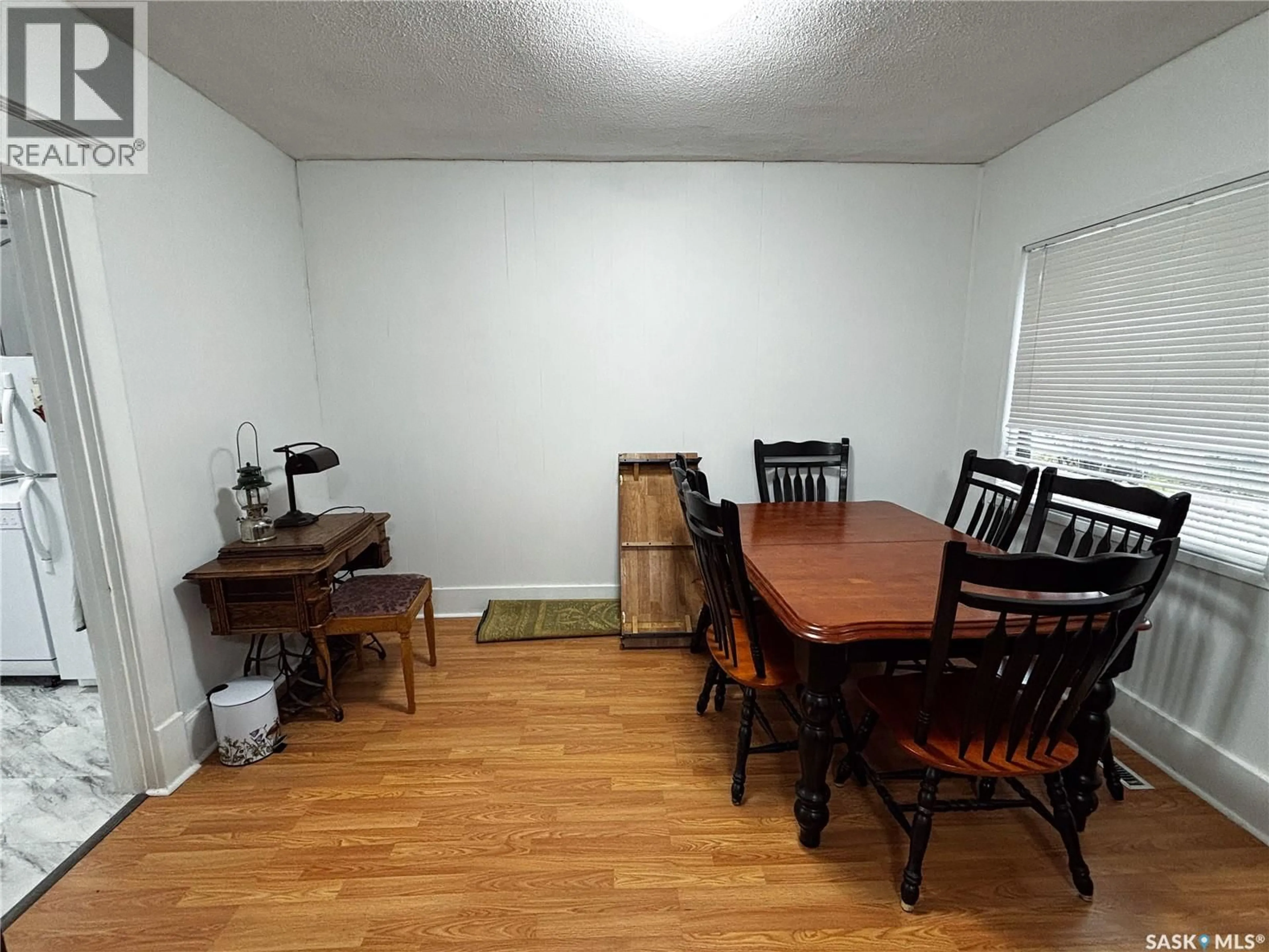 A pic of a room for 1503 BROADWAY AVENUE, Saskatoon Saskatchewan S7H2B1