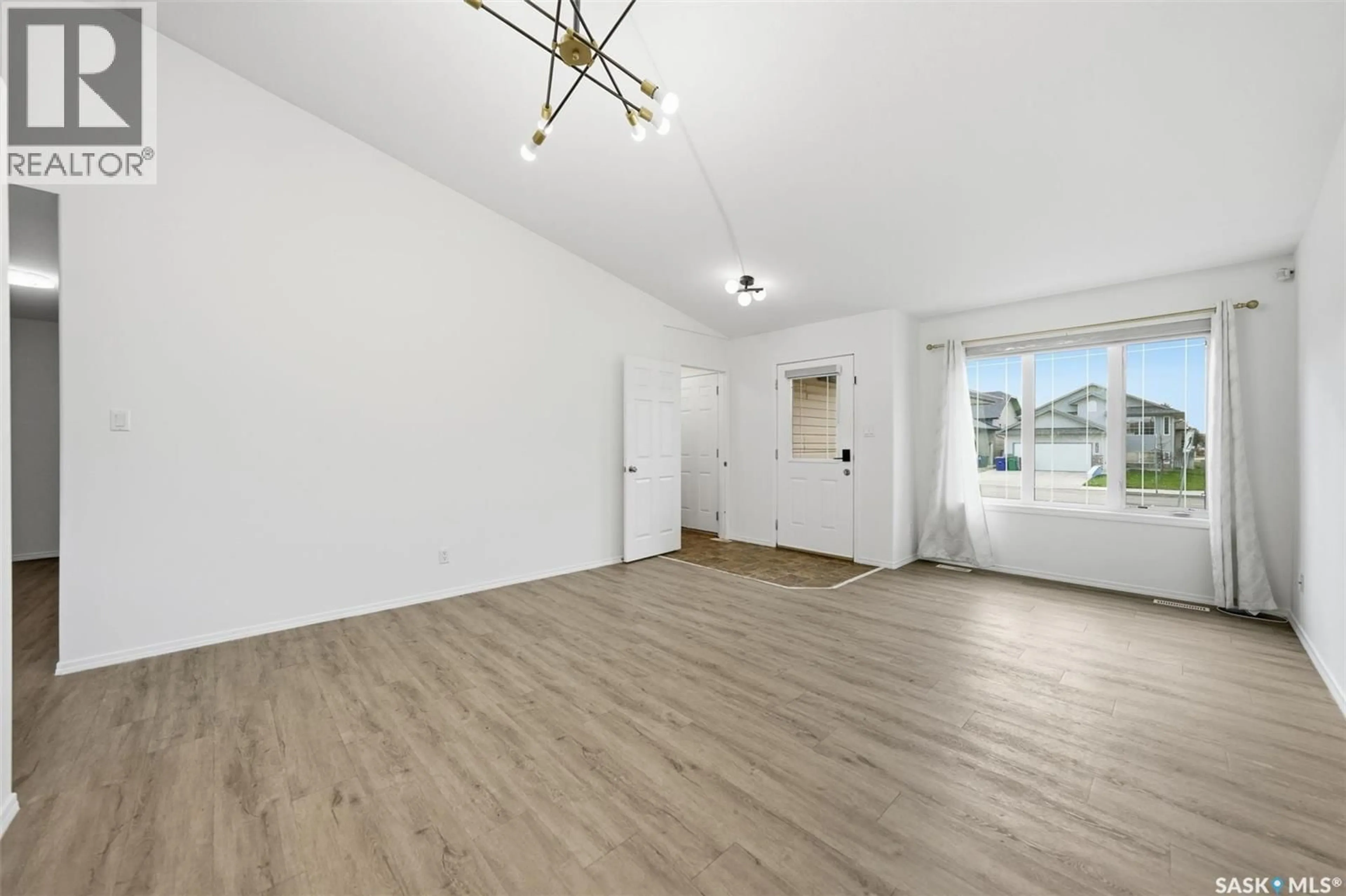 A pic of a room for 3290 MCCLOCKLIN ROAD, Saskatoon Saskatchewan S7R0B9