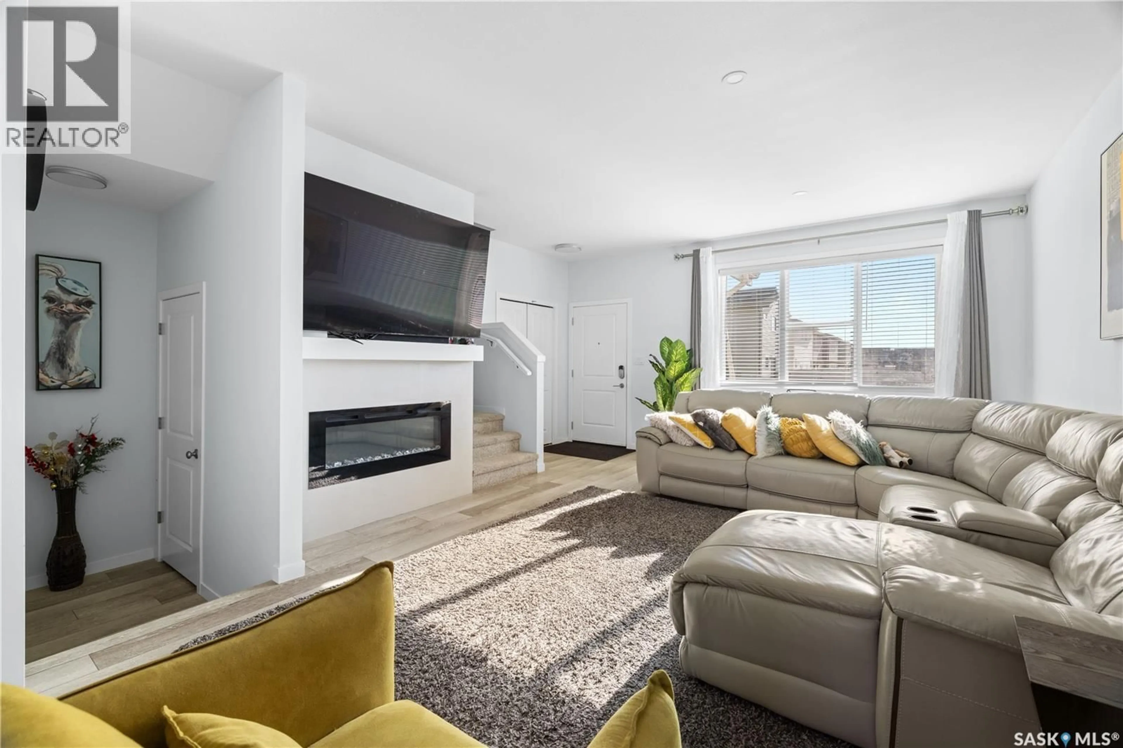 Living room with furniture, unknown for E - 5334 PRIMROSE GREEN DRIVE, Regina Saskatchewan S4V3S8