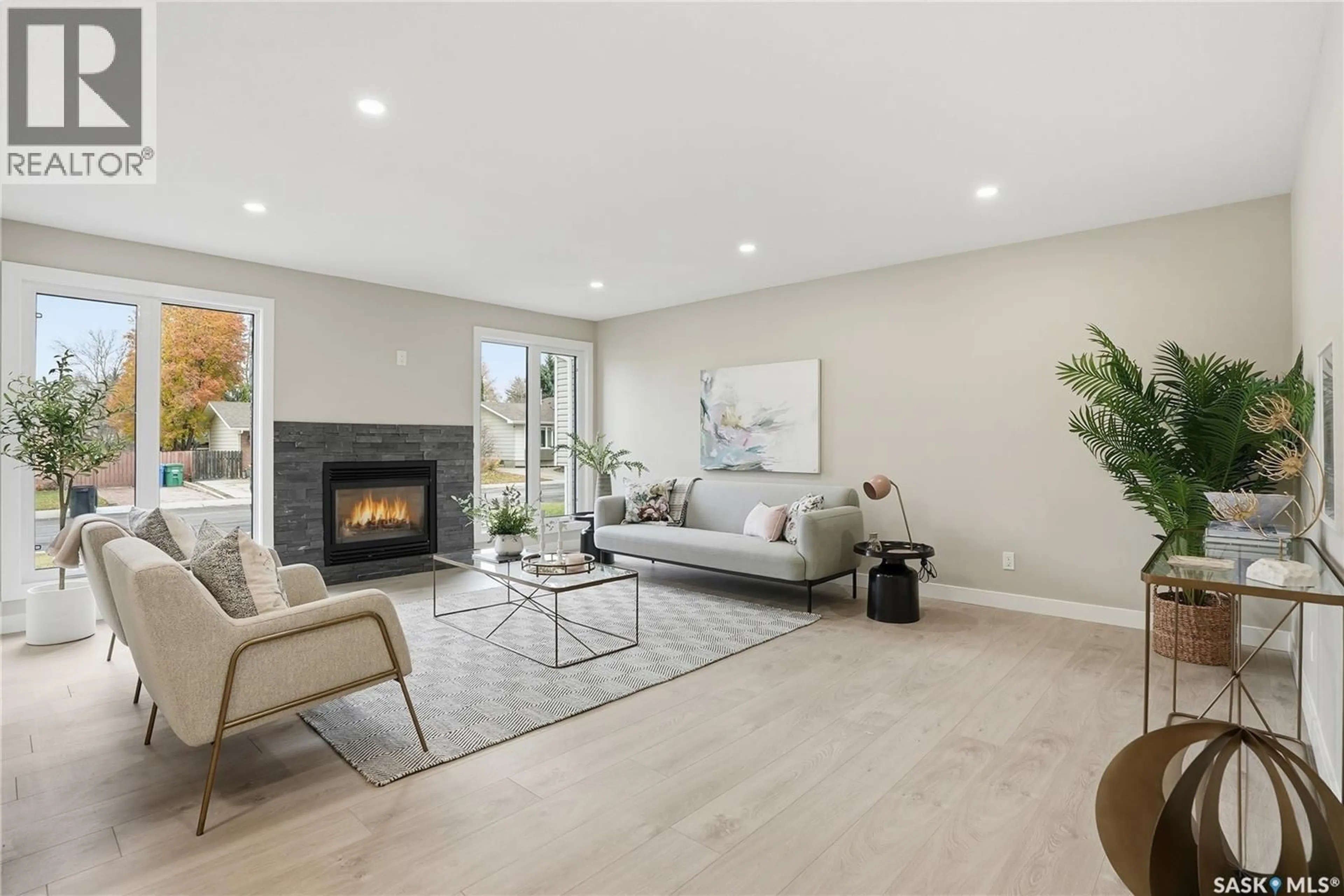 Living room with furniture, unknown for 103 CYPRESS COURT, Saskatoon Saskatchewan S7K5C3