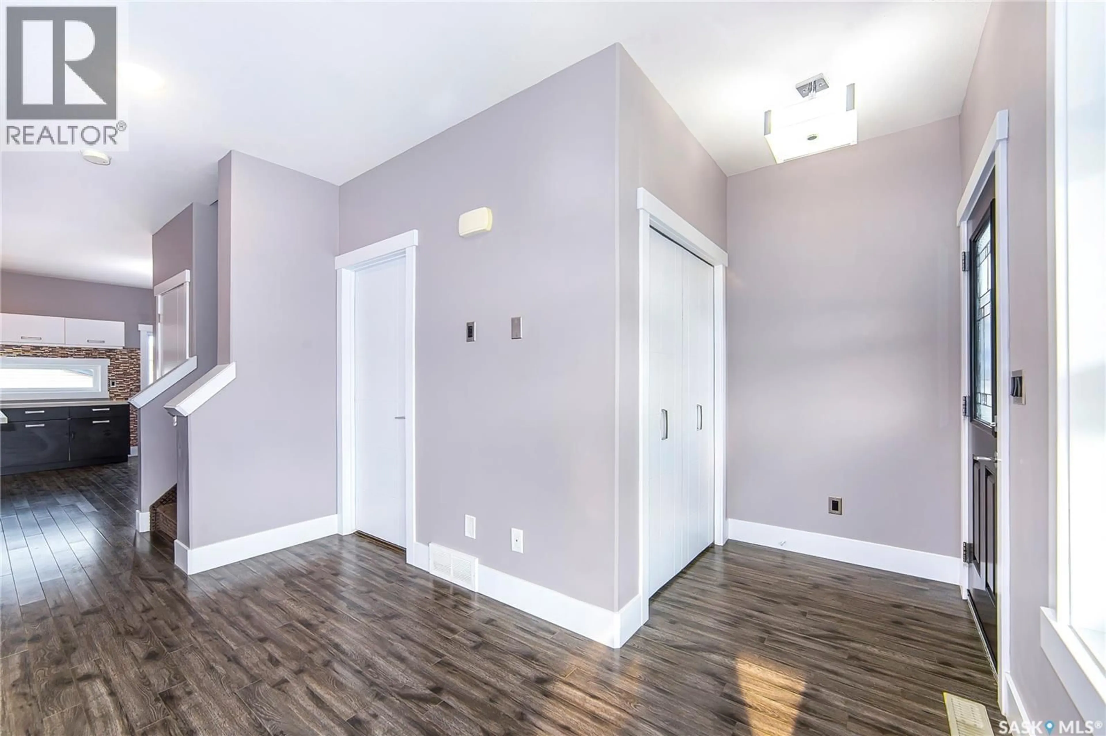 Indoor entryway for 143 MARLATTE CRESCENT, Saskatoon Saskatchewan S7W0B8