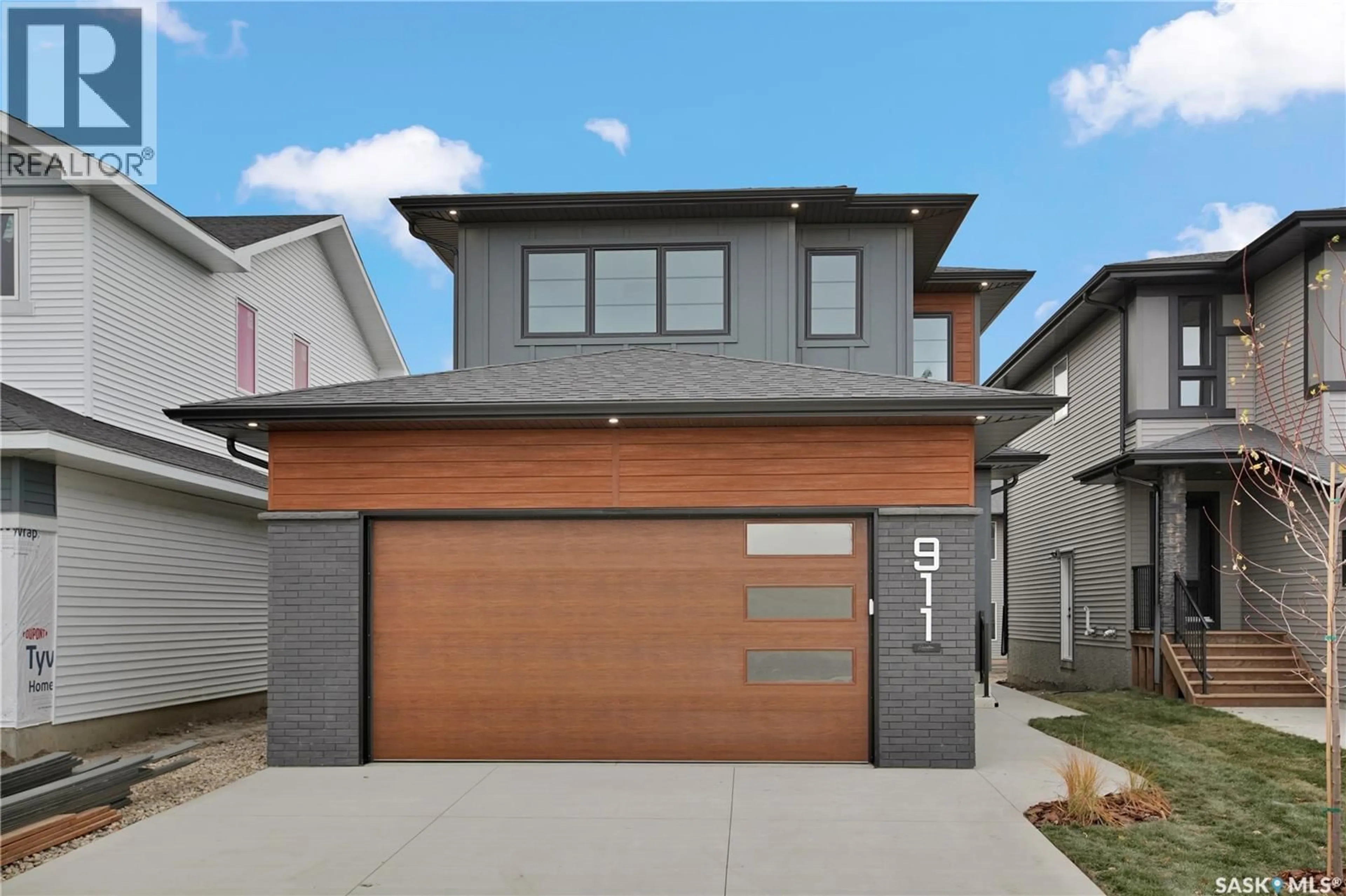 Unknown for 911 TRAEGER MANOR, Saskatoon Saskatchewan S7N4V6