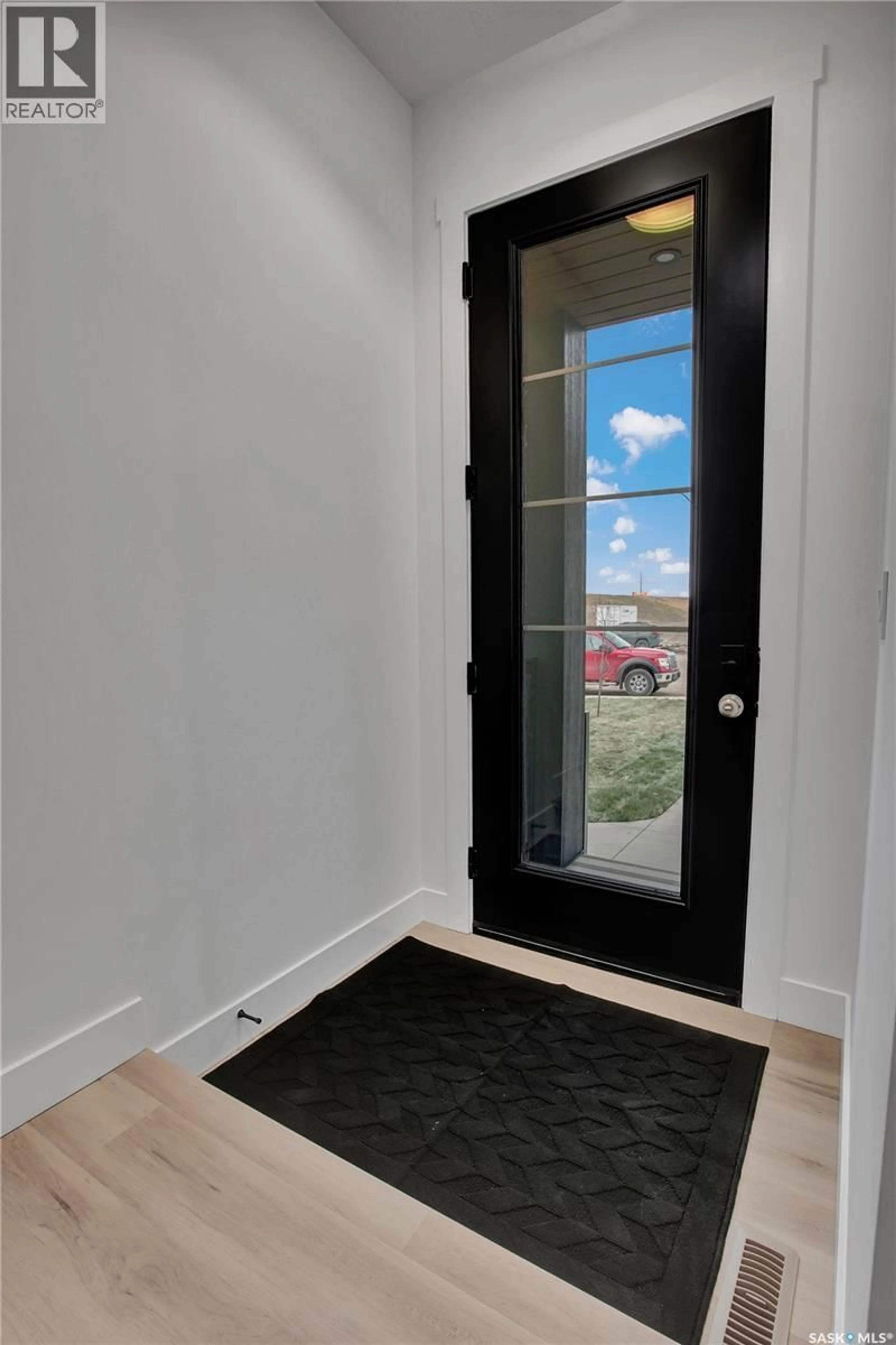 Indoor entryway for 911 TRAEGER MANOR, Saskatoon Saskatchewan S7N4V6