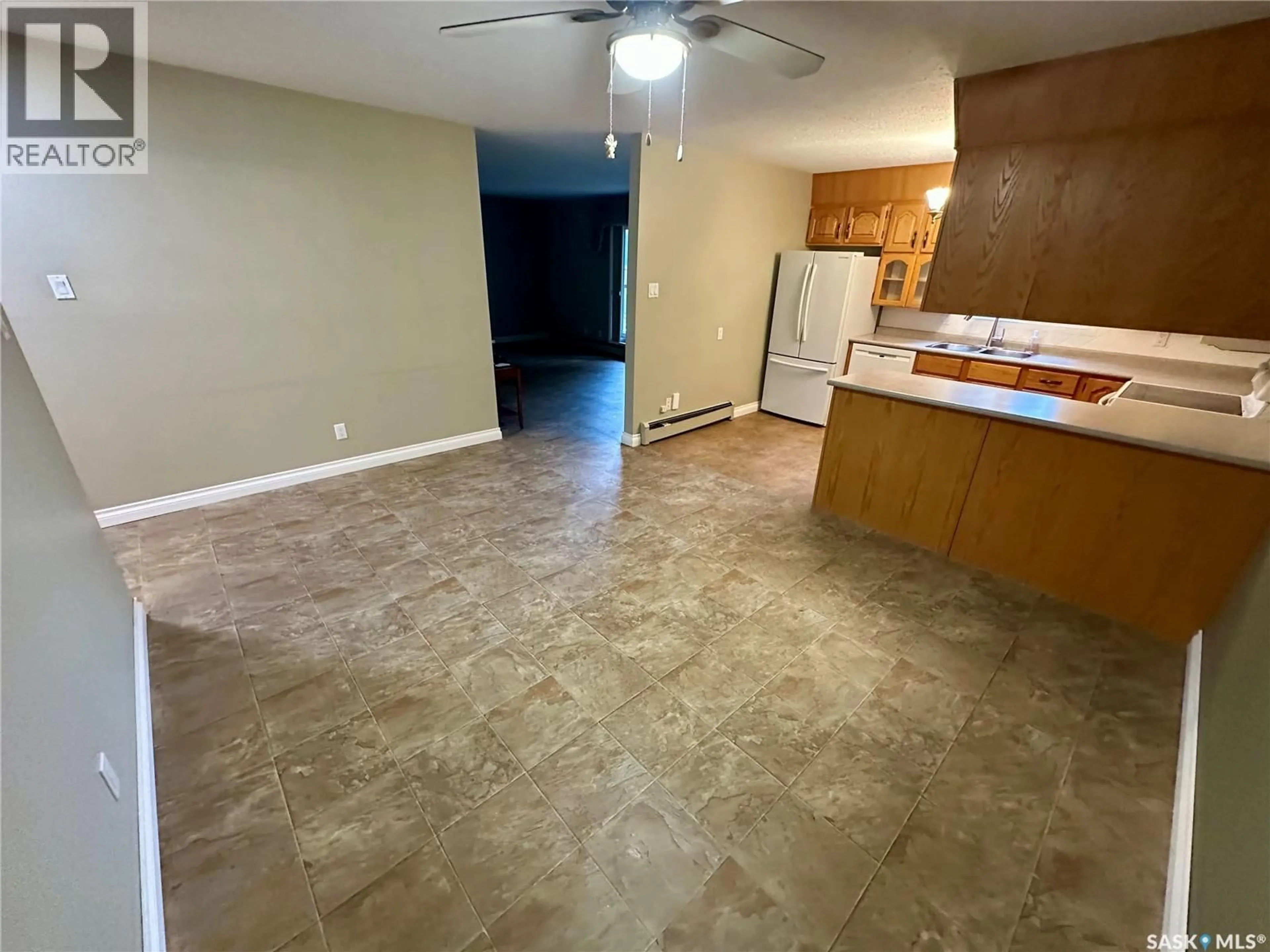 A pic of a room for 101 - 3120 LOUISE STREET, Saskatoon Saskatchewan S7J3L8