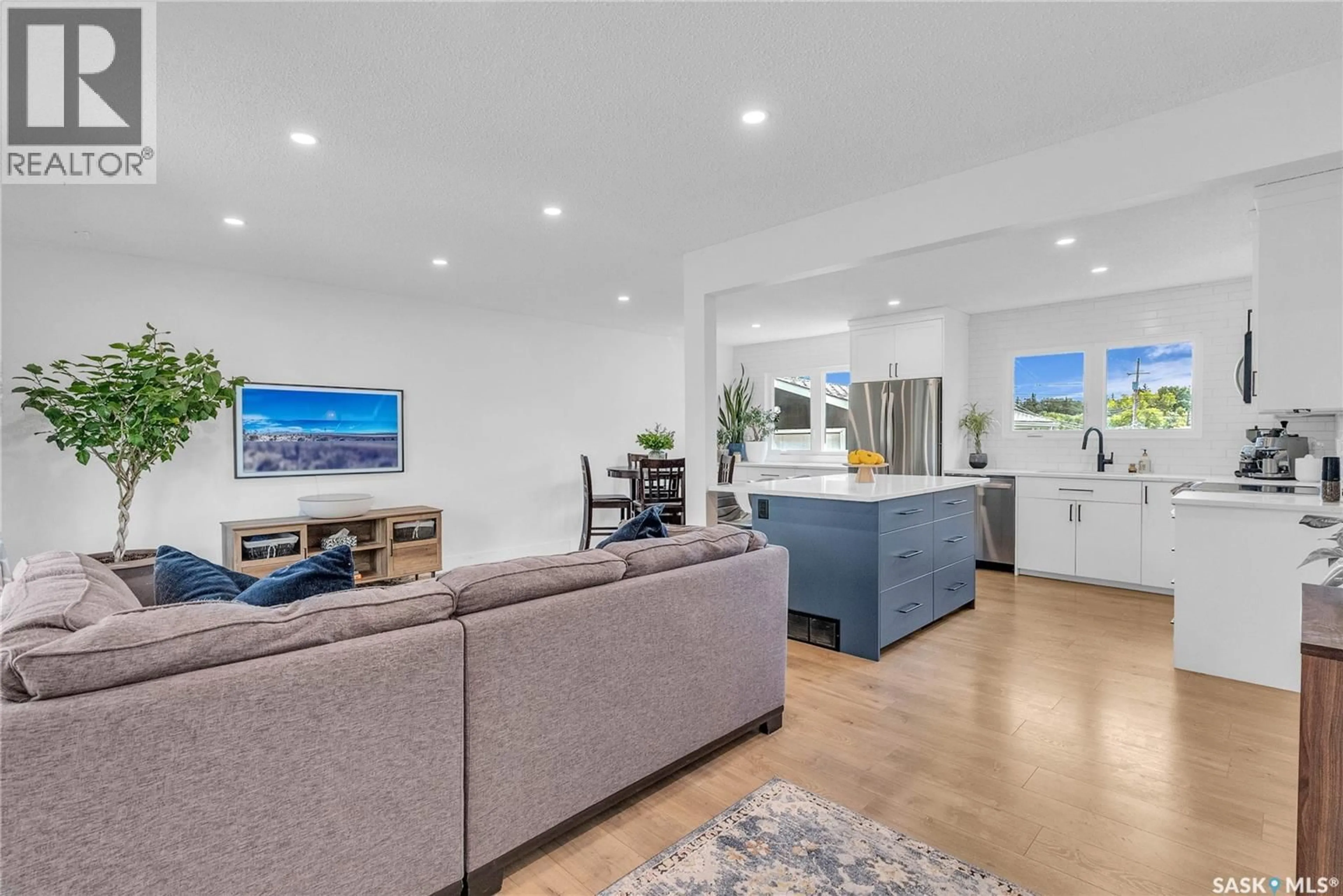 Unknown for 3 KUSCH CRESCENT, Saskatoon Saskatchewan S7L3T4