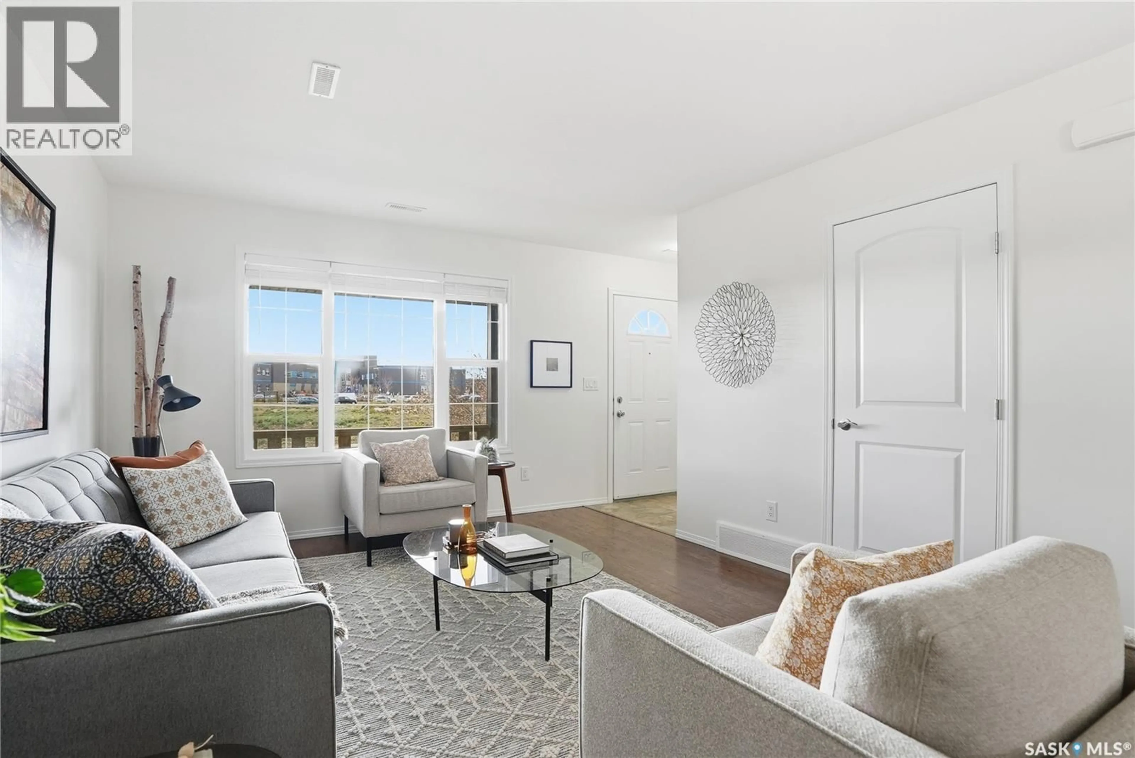 Living room with furniture, unknown for 270 KLOPPENBURG WAY, Saskatoon Saskatchewan S7W0N8