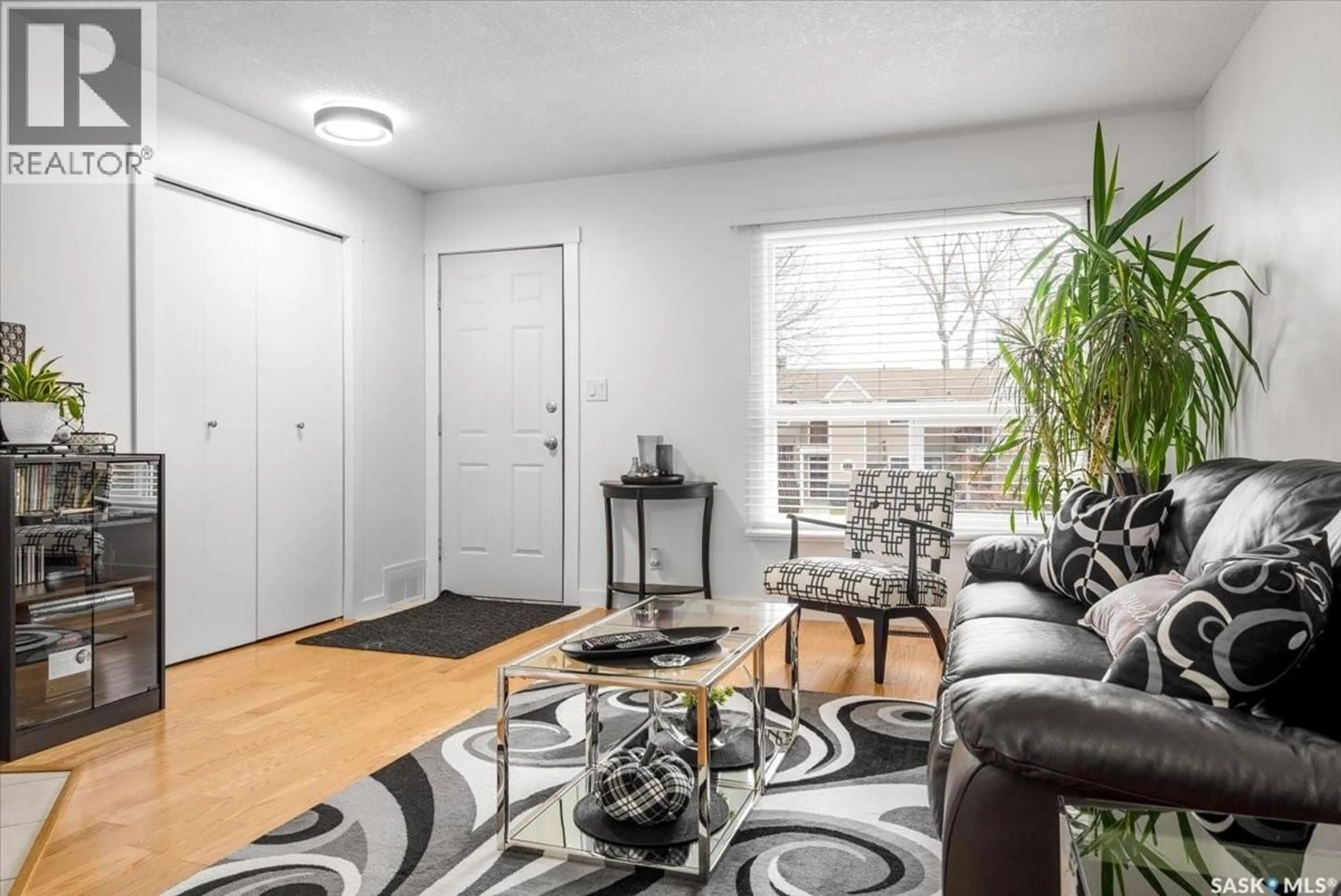 Unknown for 112 CEDAR MEADOW DRIVE, Regina Saskatchewan S4X3J6