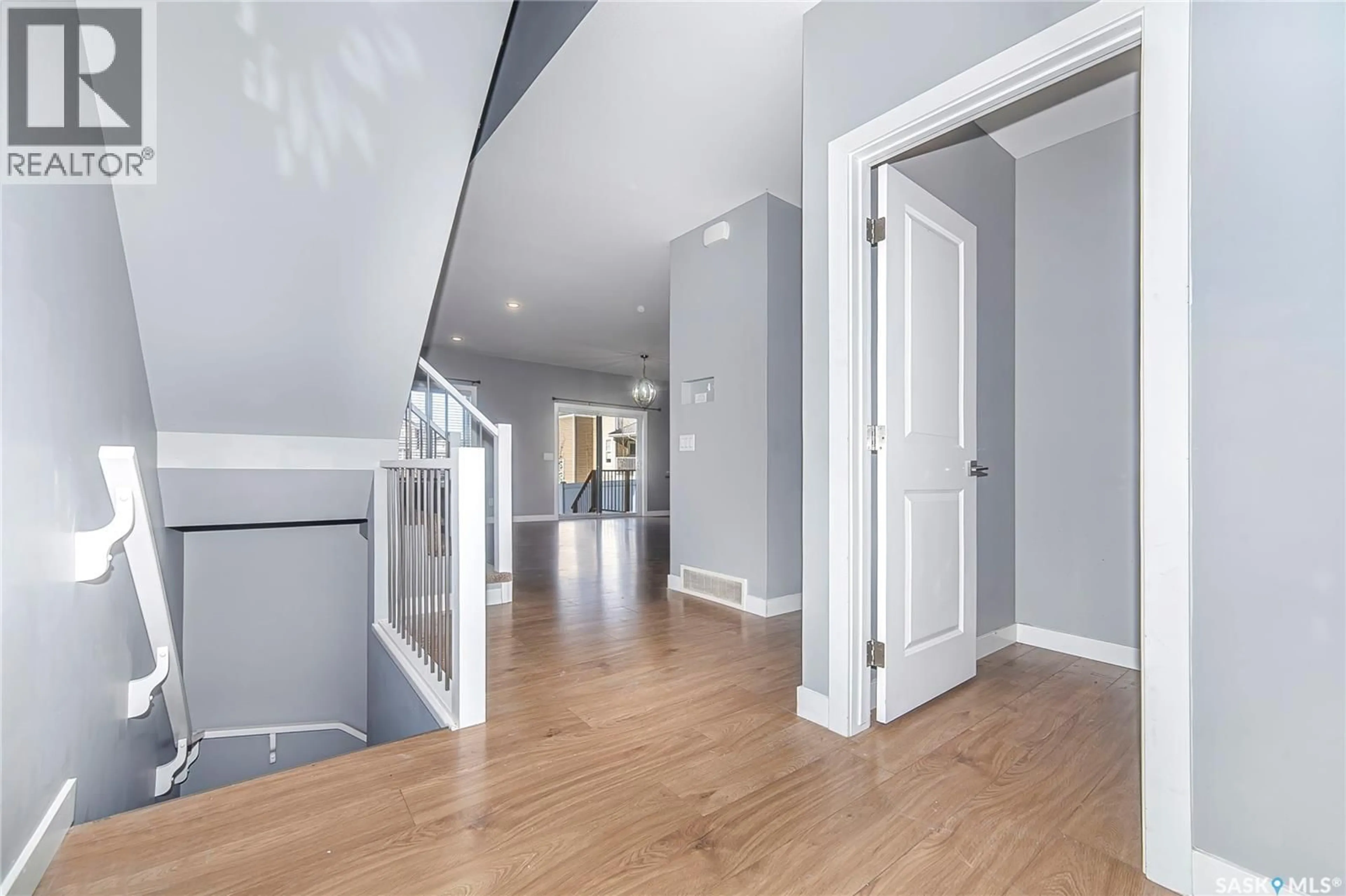 Unknown for 1049 KOLYNCHUK CRESCENT, Saskatoon Saskatchewan S7T0X4