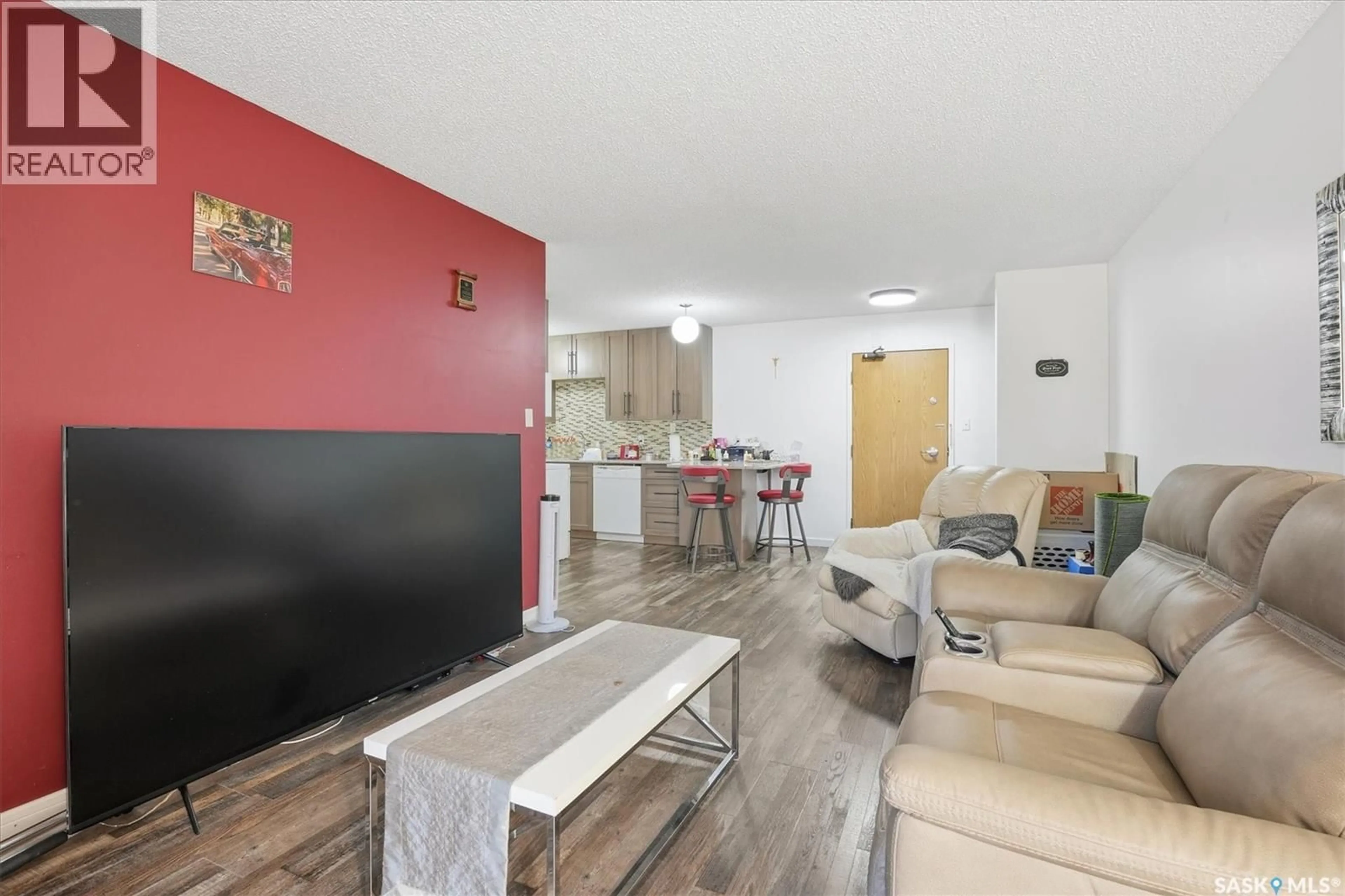 Living room with furniture, unknown for 403 - 304 TAIT COURT, Saskatoon Saskatchewan S7H5L3