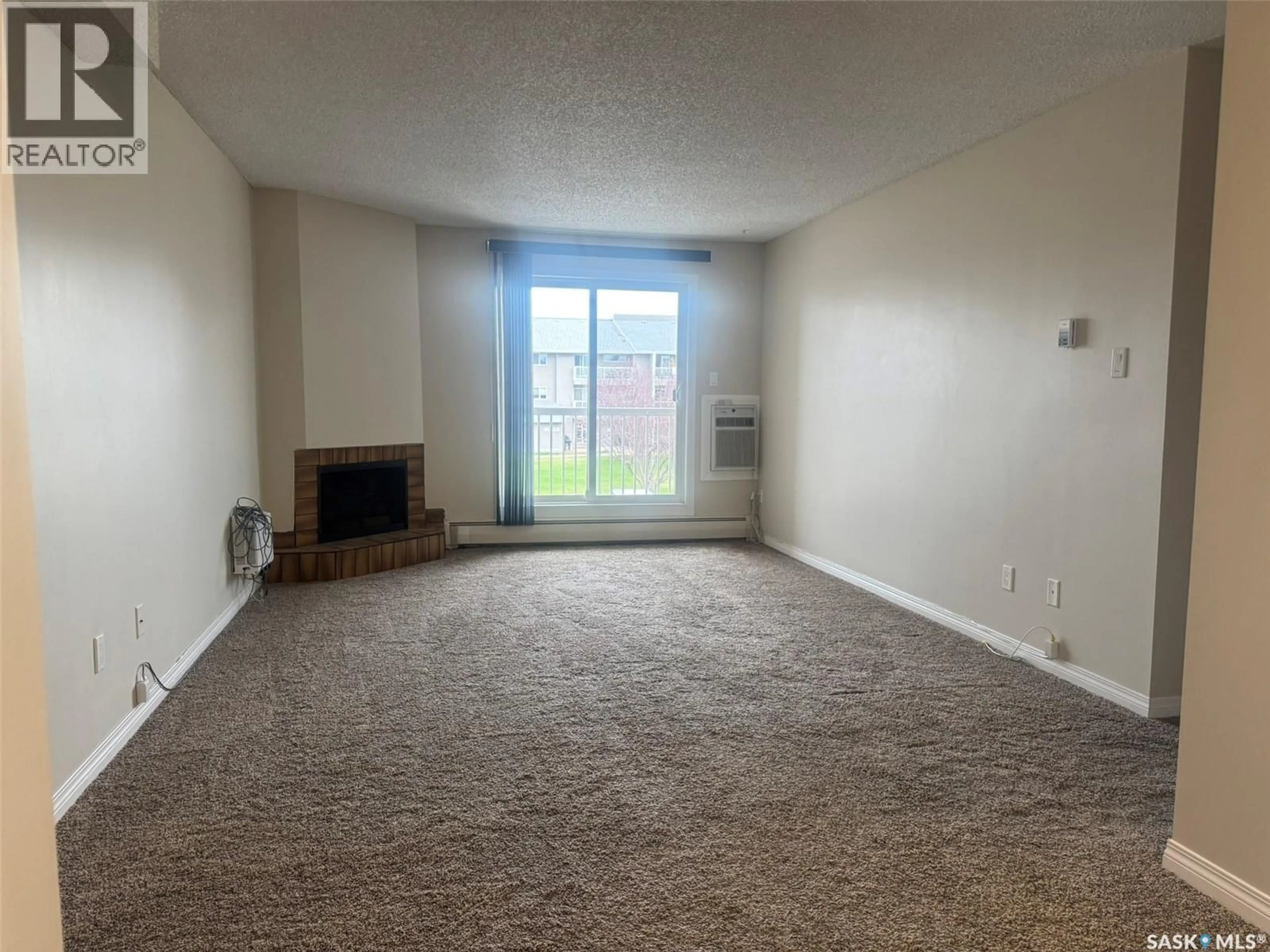 A pic of a room for 207 - 1808 EAGLESHAM AVENUE, Weyburn Saskatchewan S4T2R1