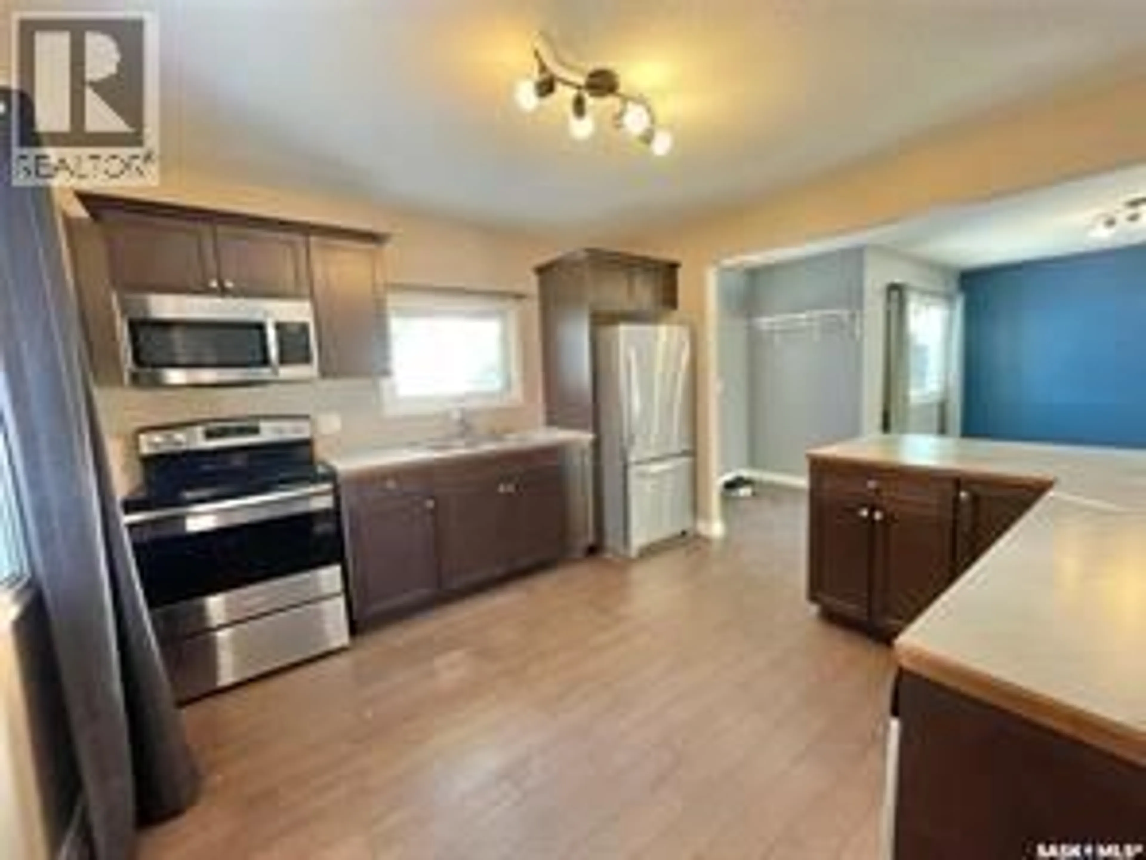 Open concept kitchen, unknown for 224 2ND AVENUE, Yorkton Saskatchewan S3N1H9