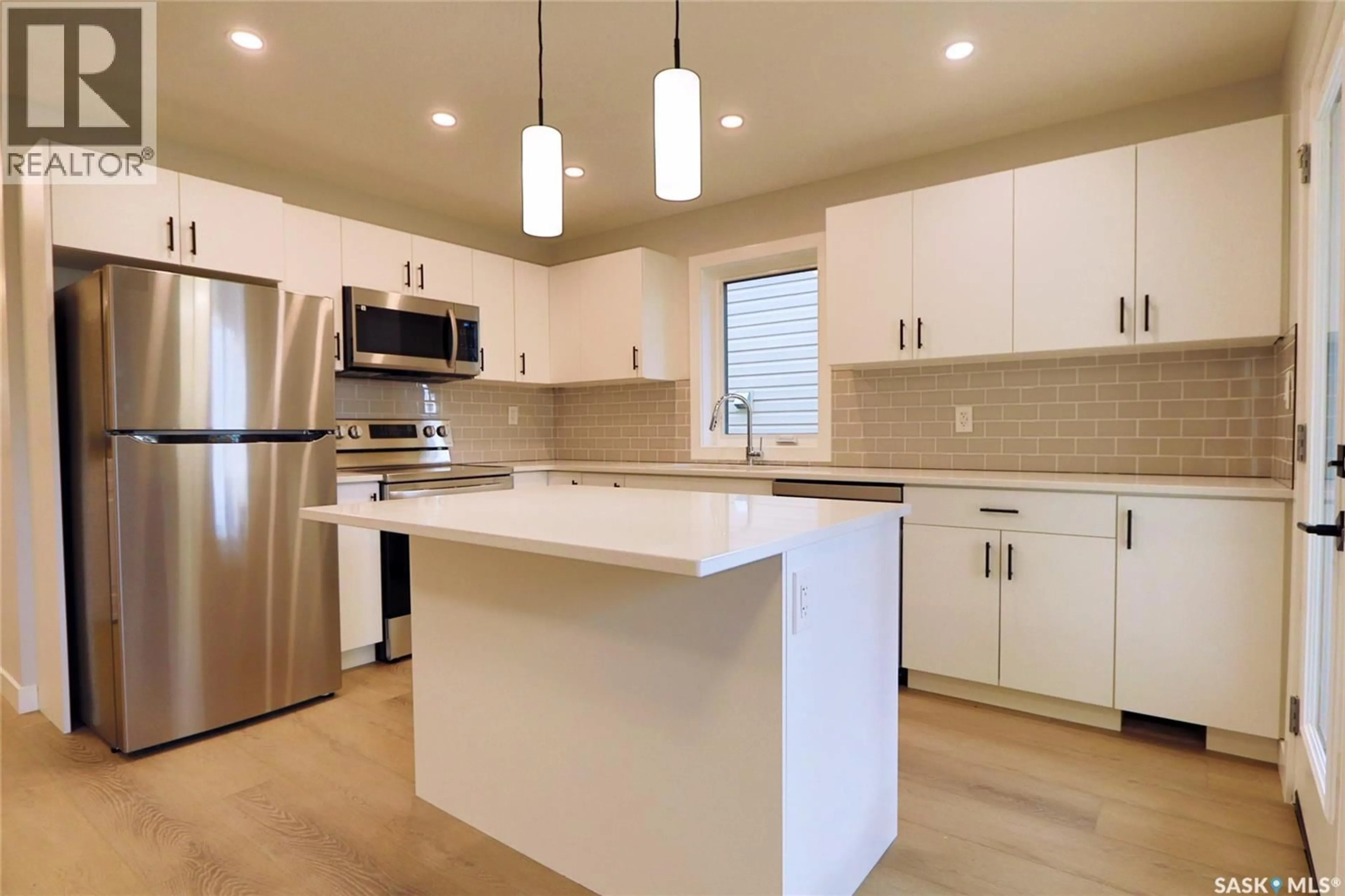 Open concept kitchen, unknown for 2809 MCDONALD STREET, Regina Saskatchewan S4N3A1