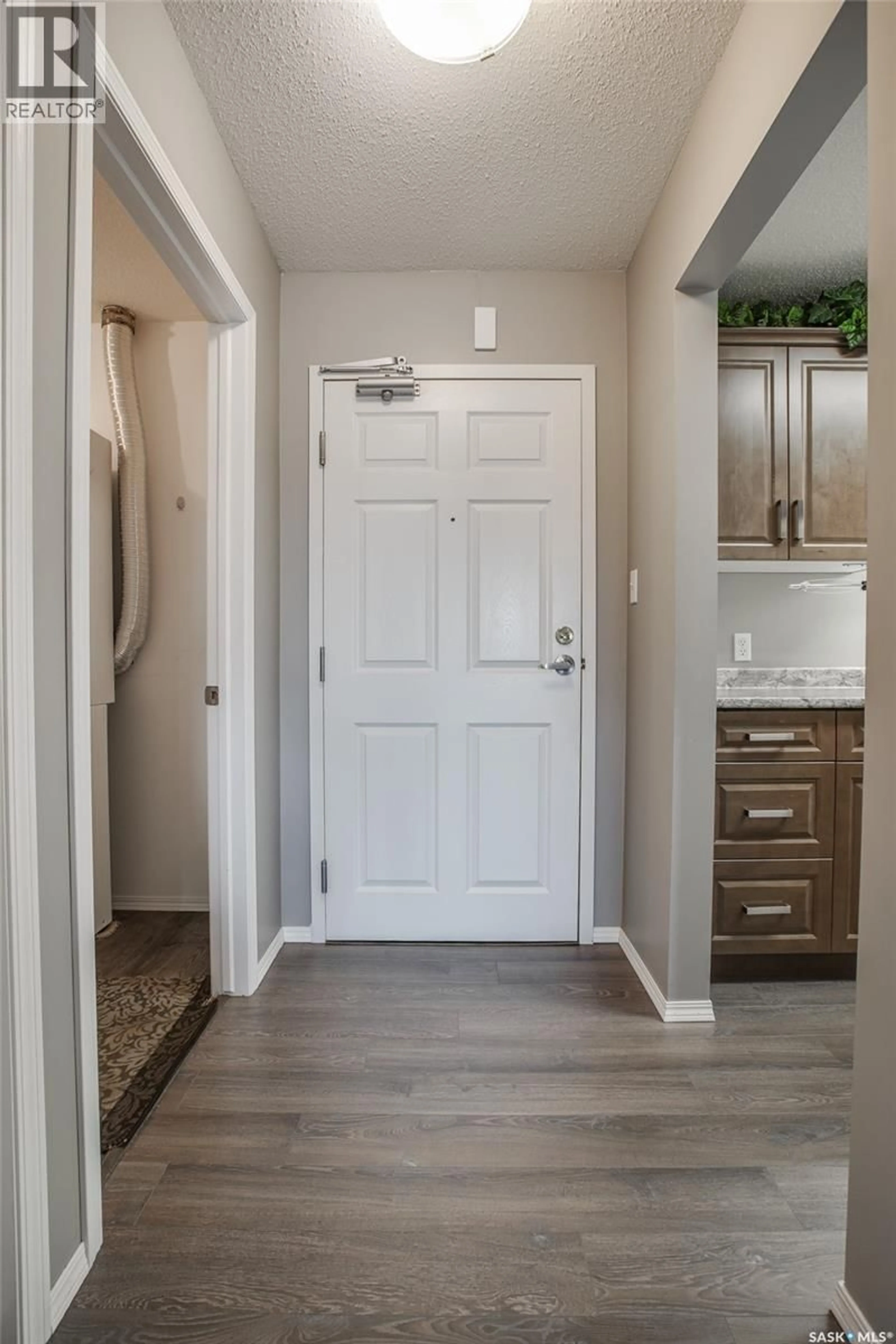 Indoor entryway for 306 - 206 PIONEER PLACE, Warman Saskatchewan S0K4S0