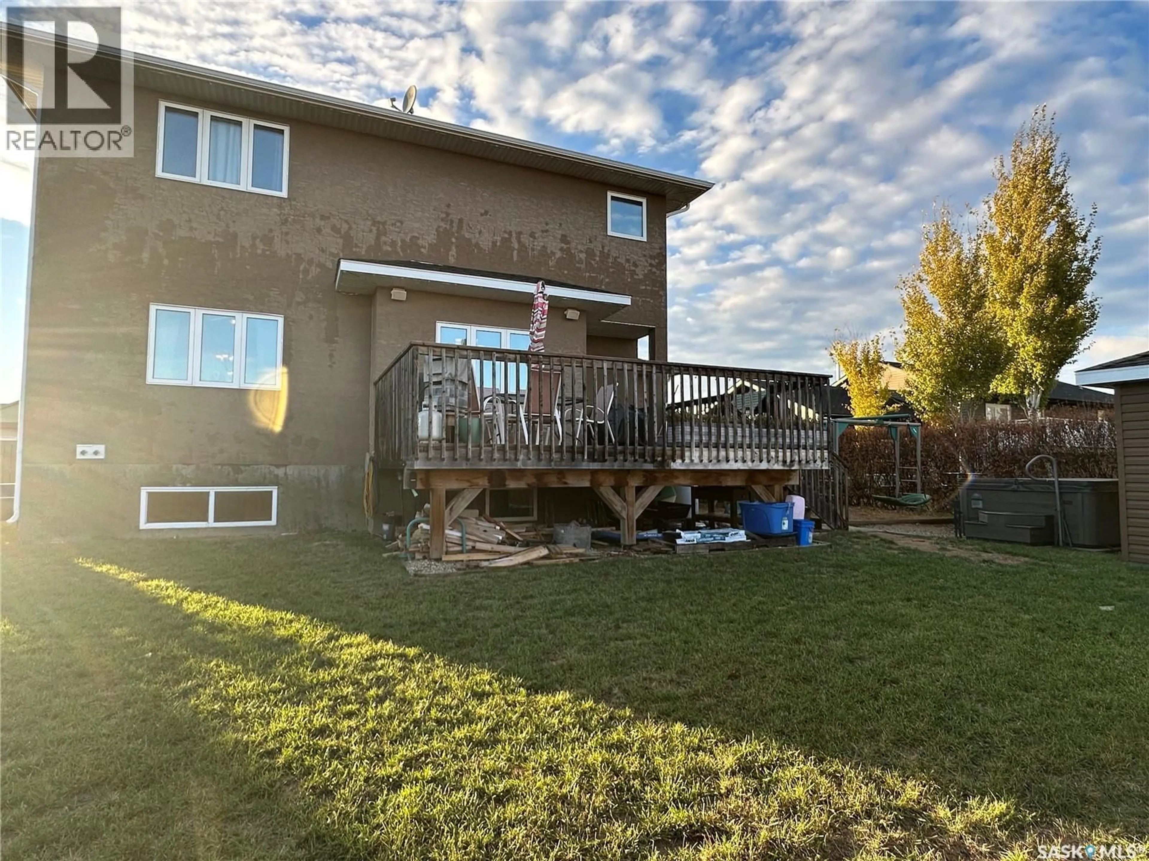 Patio, unknown for 508 CARDINAL COURT, Shellbrook Saskatchewan S0J2E0