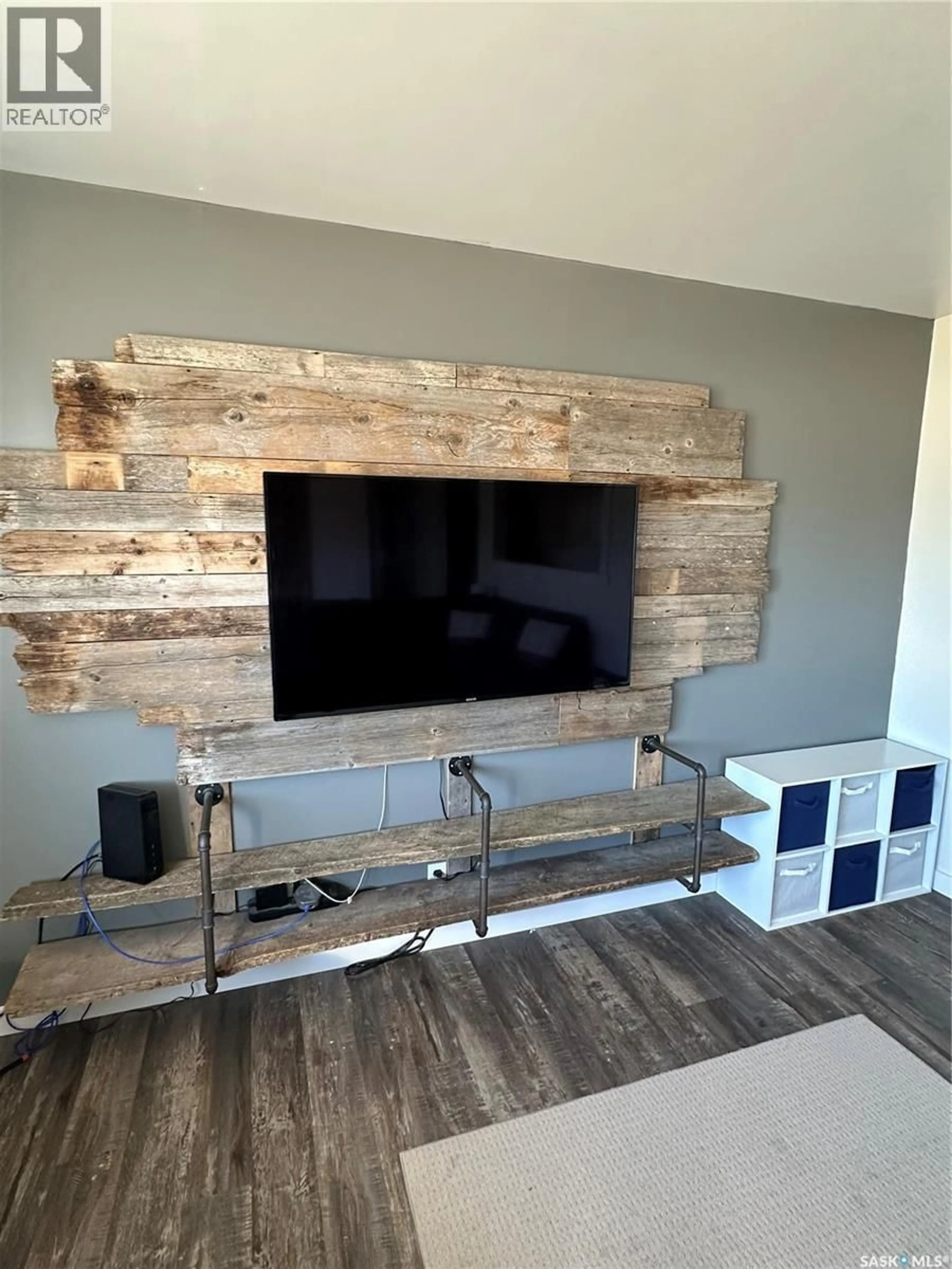 Home theater for 8368 HOWARD AVENUE, Gull Lake Saskatchewan S0N1A0