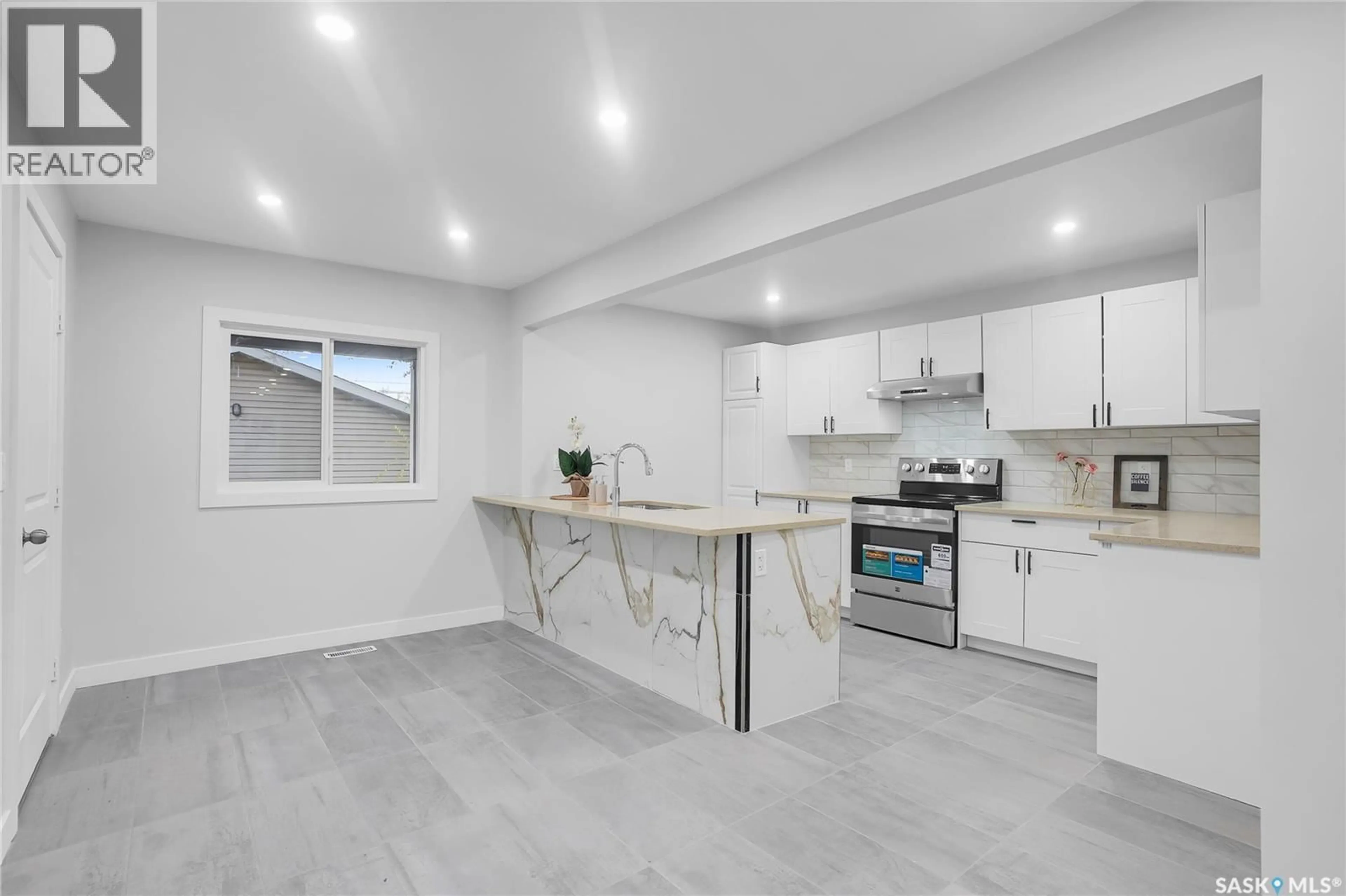 Open concept kitchen, unknown for 161 RITA CRESCENT, Saskatoon Saskatchewan S7N2L4