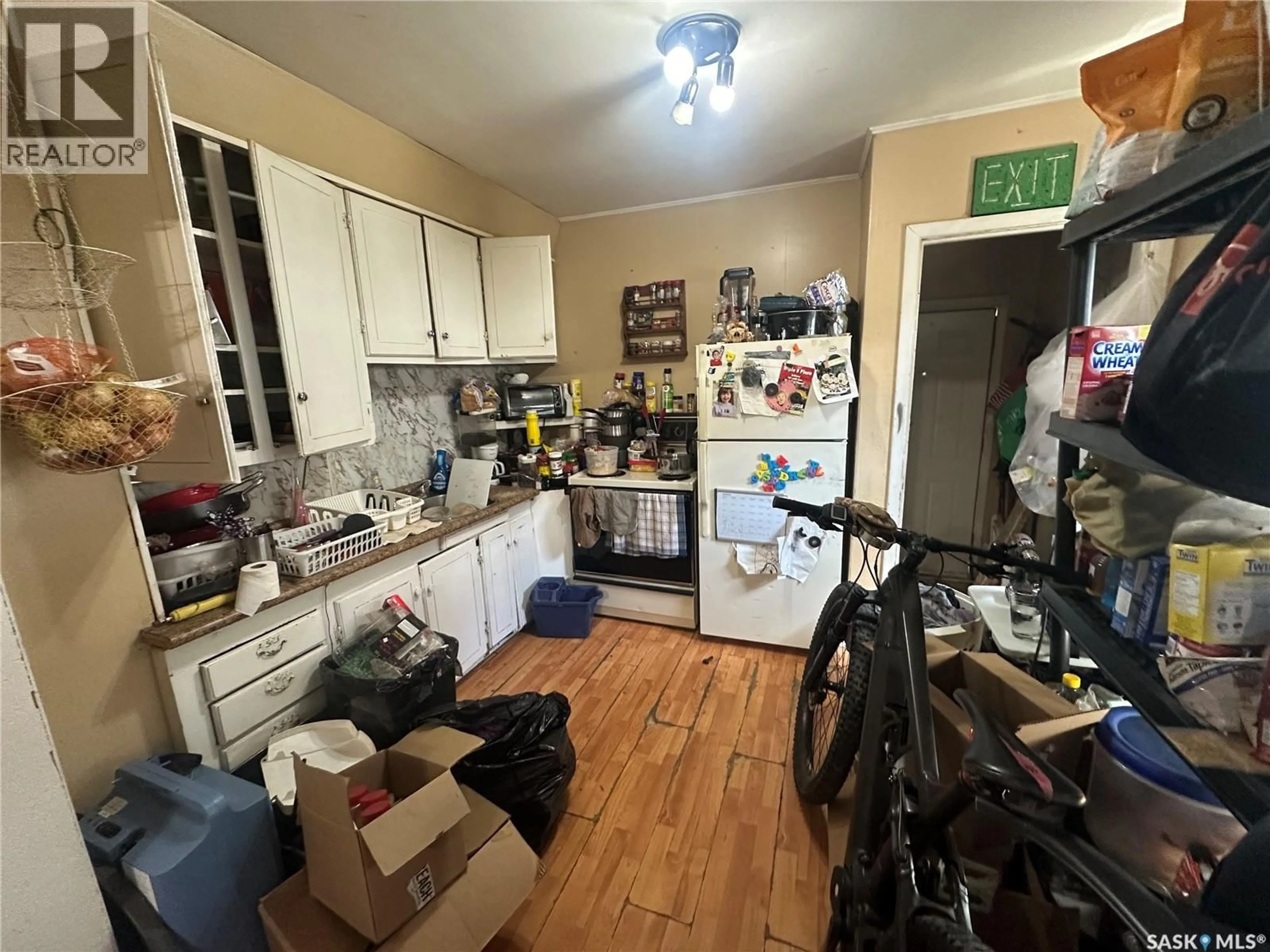 A pic of a room for 815 ROBINSON STREET, Regina Saskatchewan S4T2M4