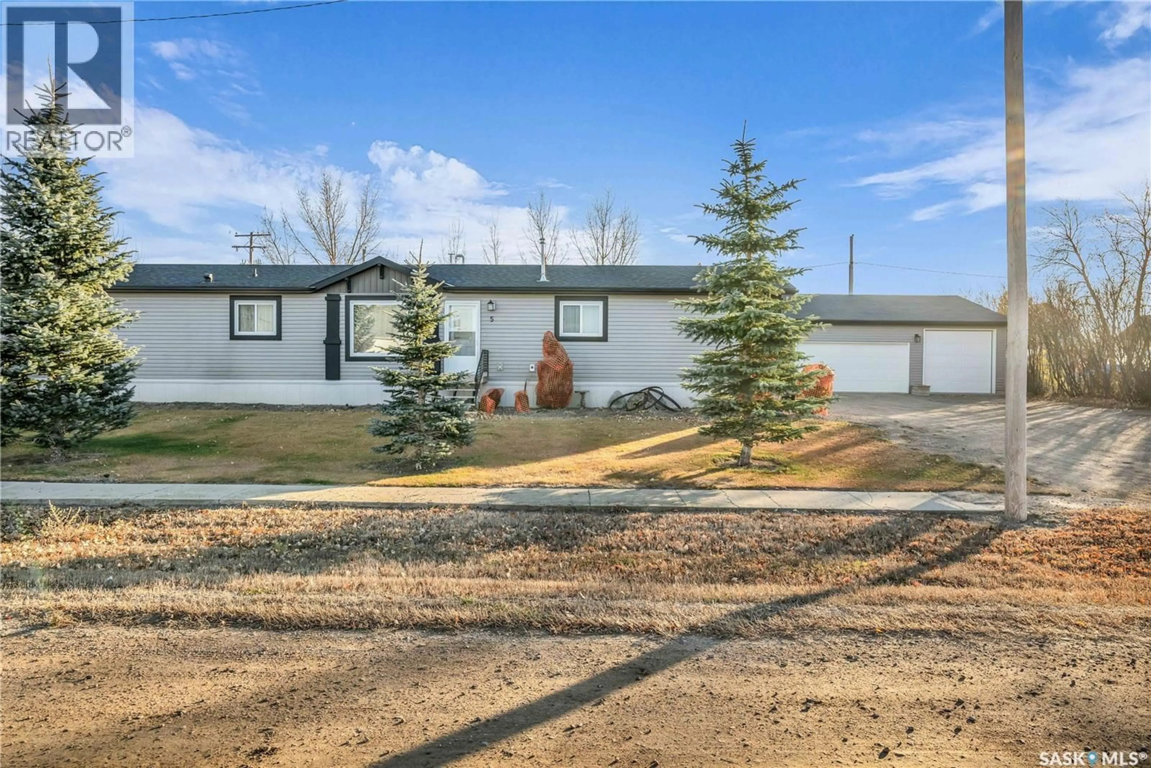 A pic from outside/outdoor area/front of a property/back of a property/a pic from drone, unknown for 5 GARRETTSEE STREET, Duval Saskatchewan S0G1G0