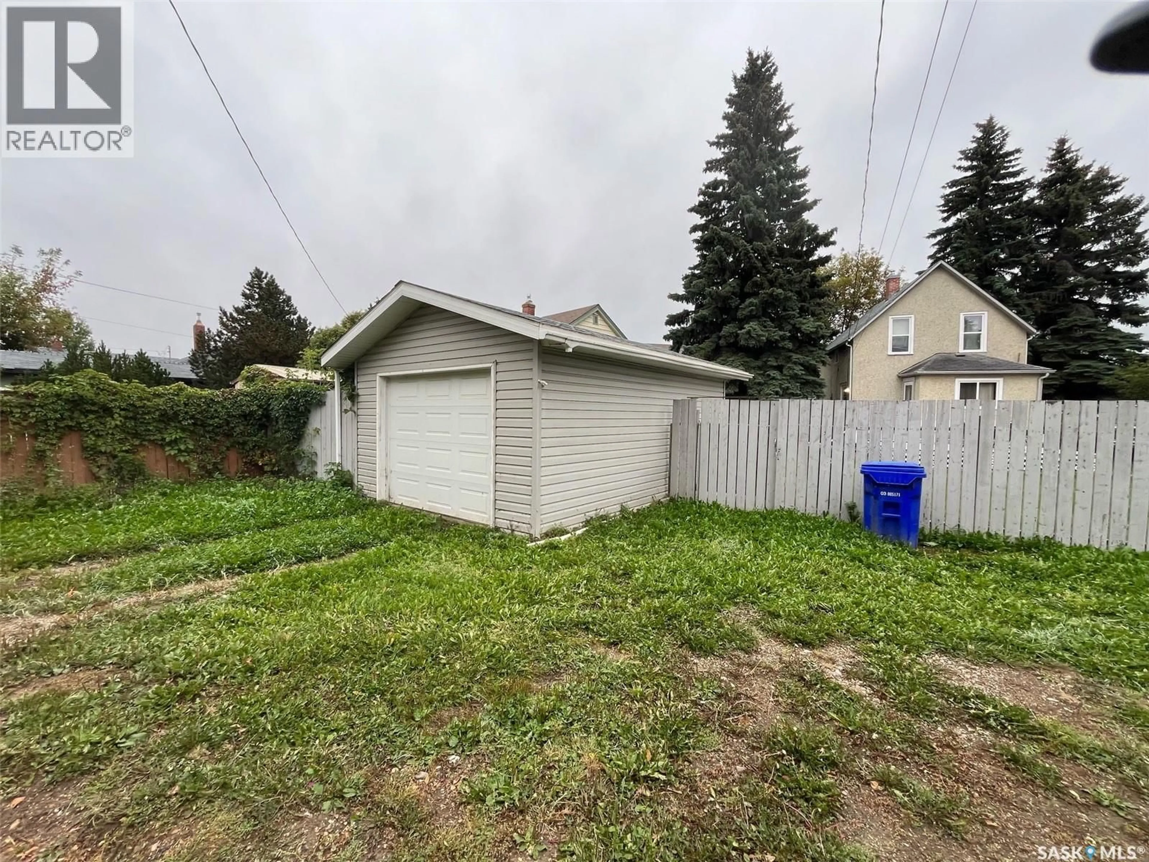 Shed for 178 6TH STREET, Prince Albert Saskatchewan S6V0M8