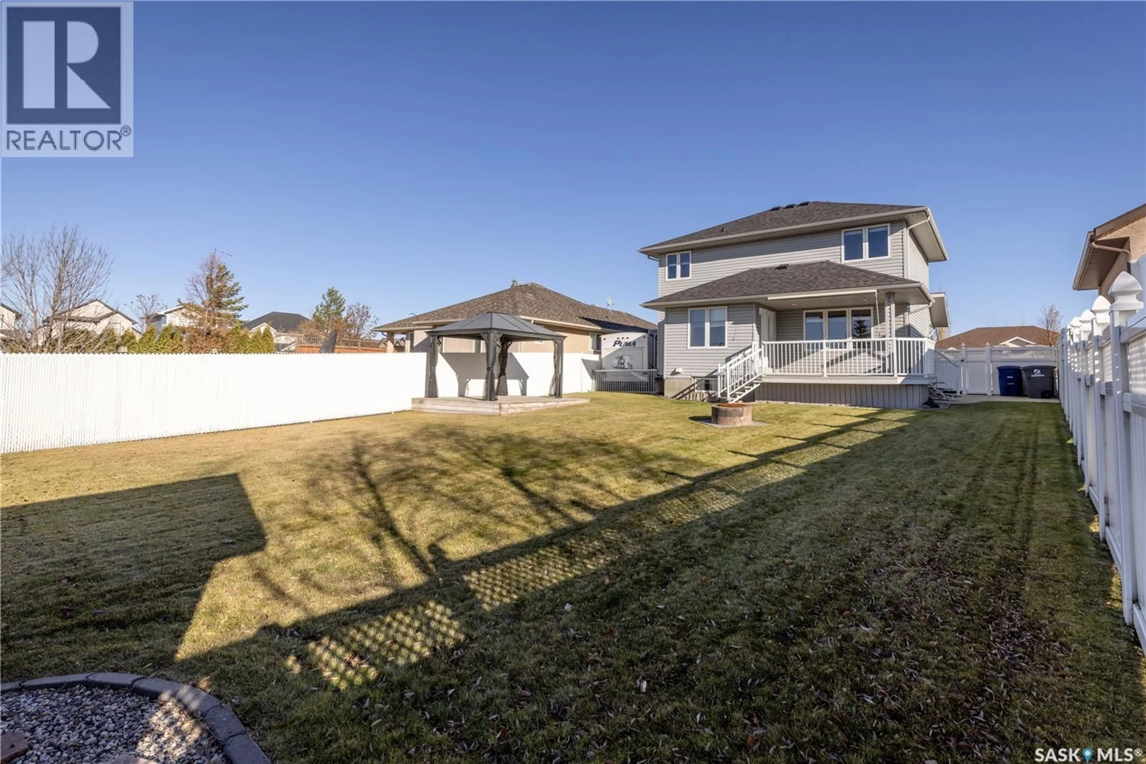 A pic from outside/outdoor area/front of a property/back of a property/a pic from drone, street for 114 ALLWOOD CRESCENT, Saskatoon Saskatchewan S7R0A3