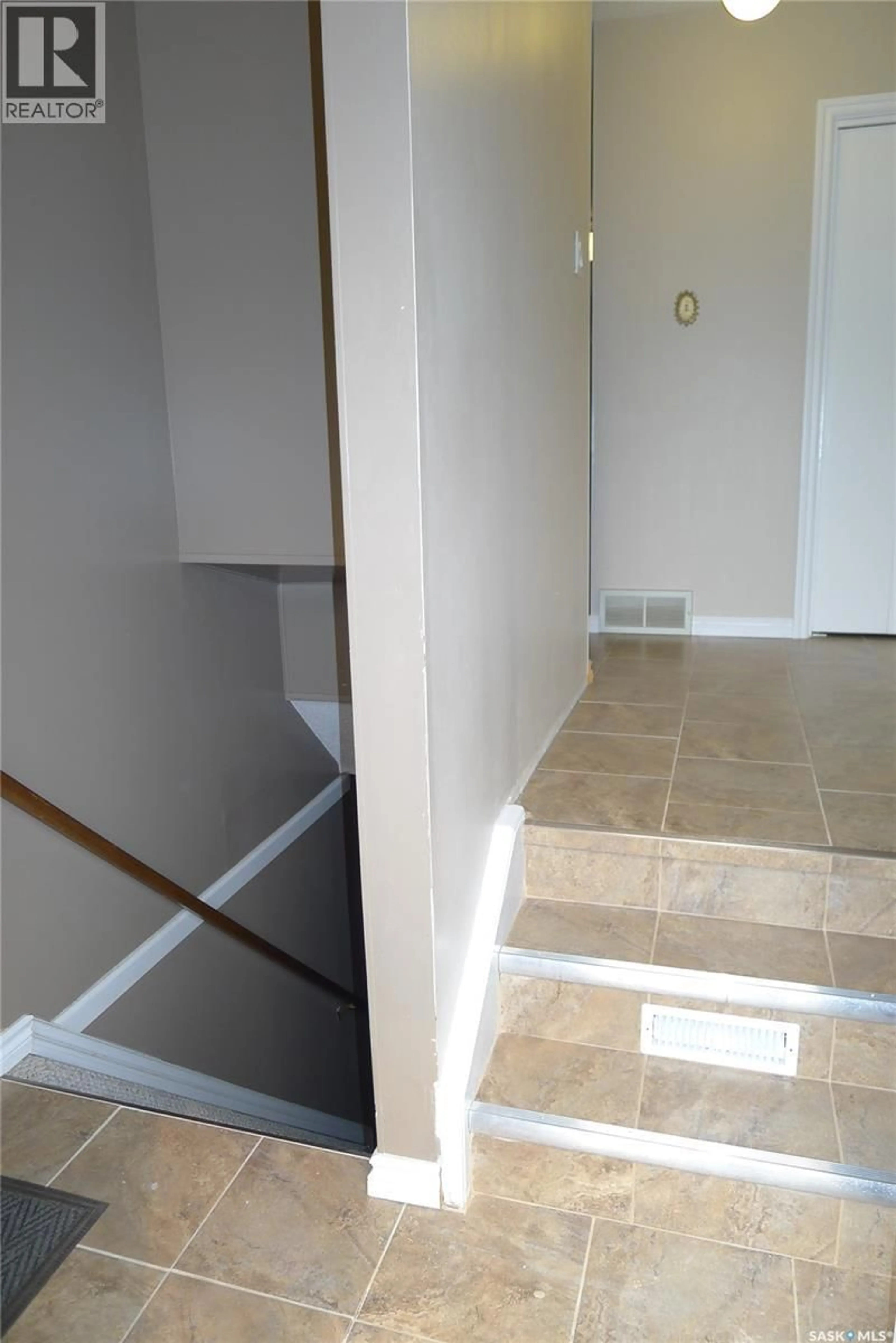 Unknown for 609 7TH AVENUE, Biggar Saskatchewan S0K0M0