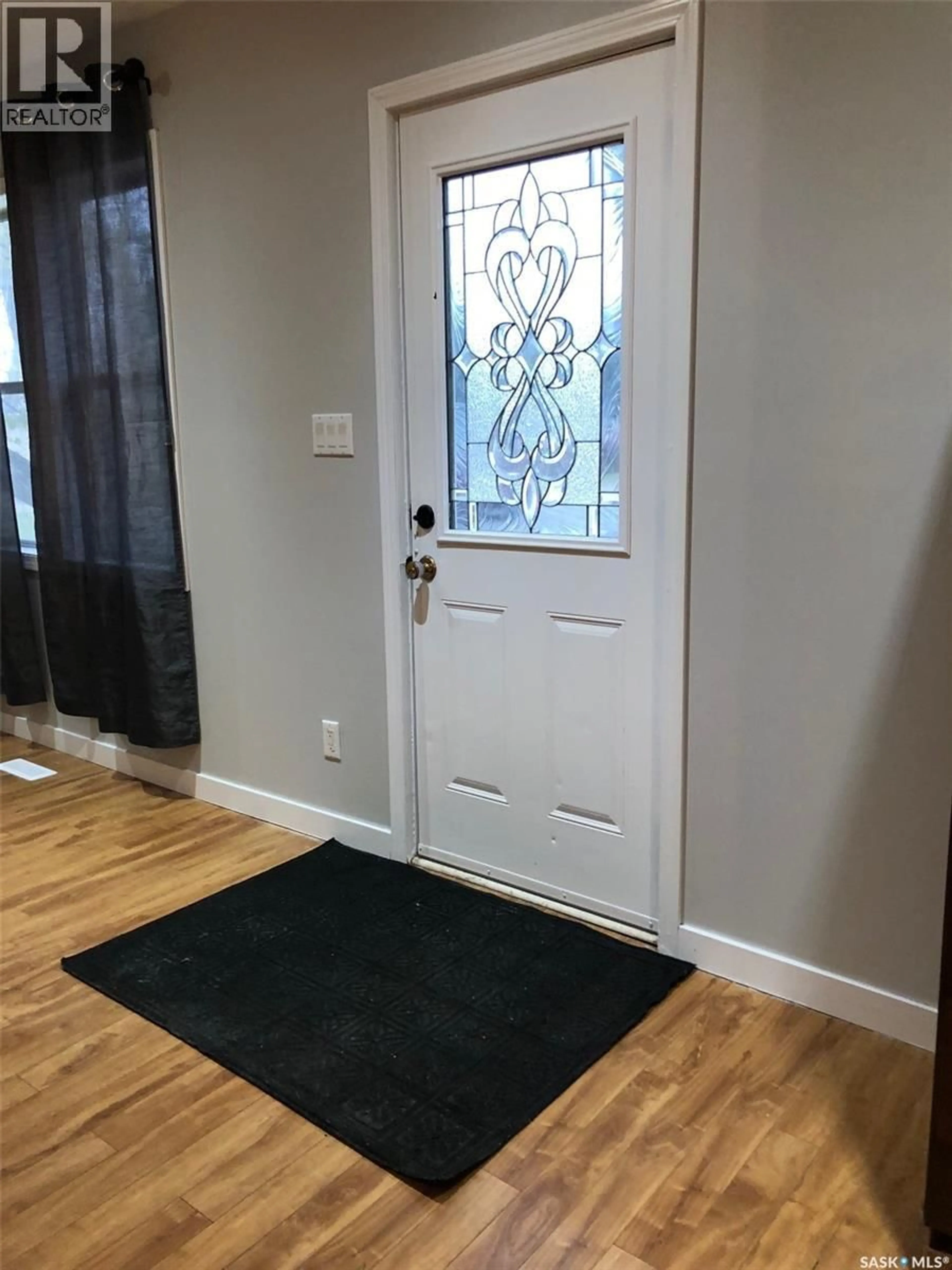 Indoor entryway for 240 3RD AVENUE, Canora Saskatchewan S0A0L0