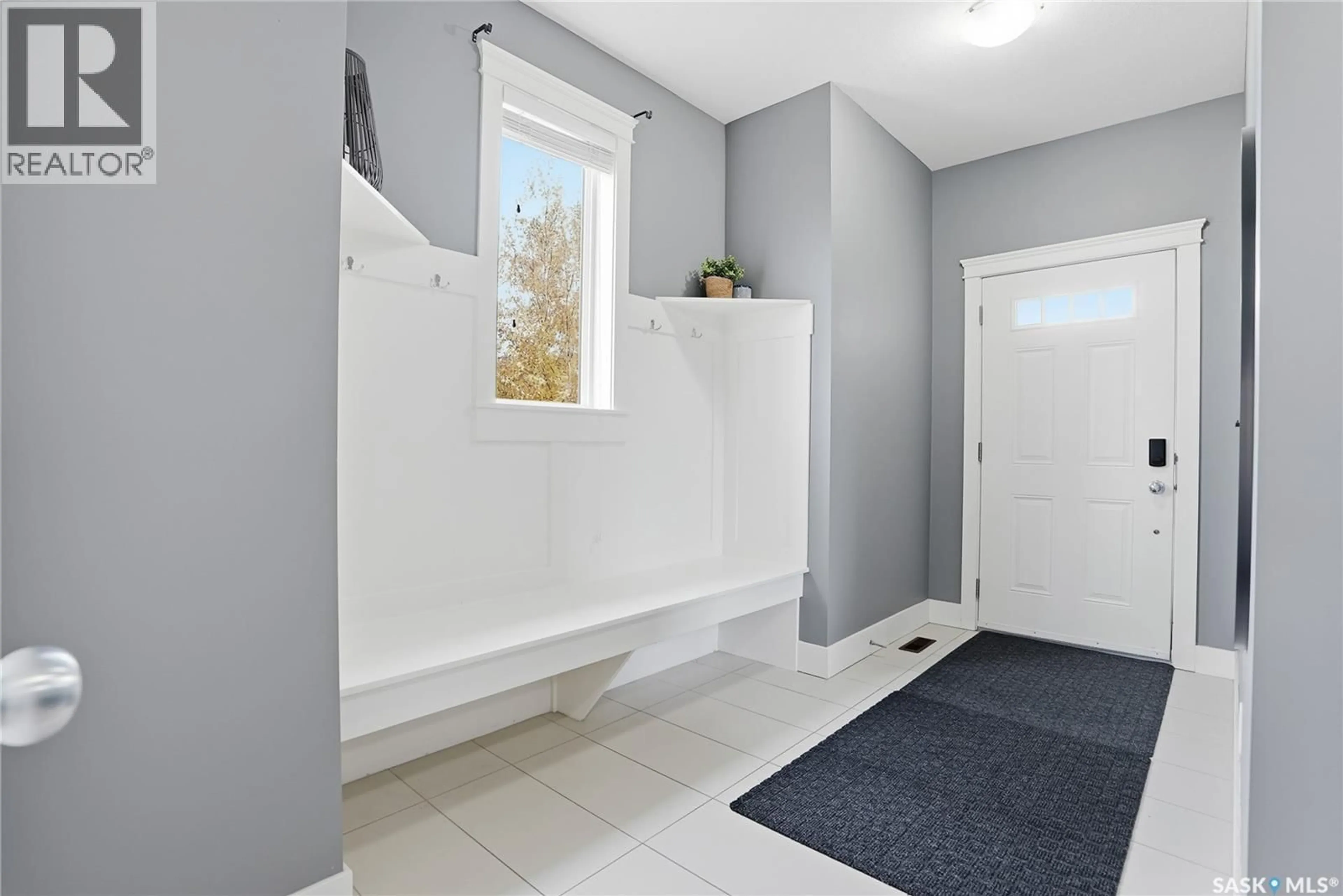 Indoor entryway for 17 600 MAPLE CRESCENT, Warman Saskatchewan S0K4S2