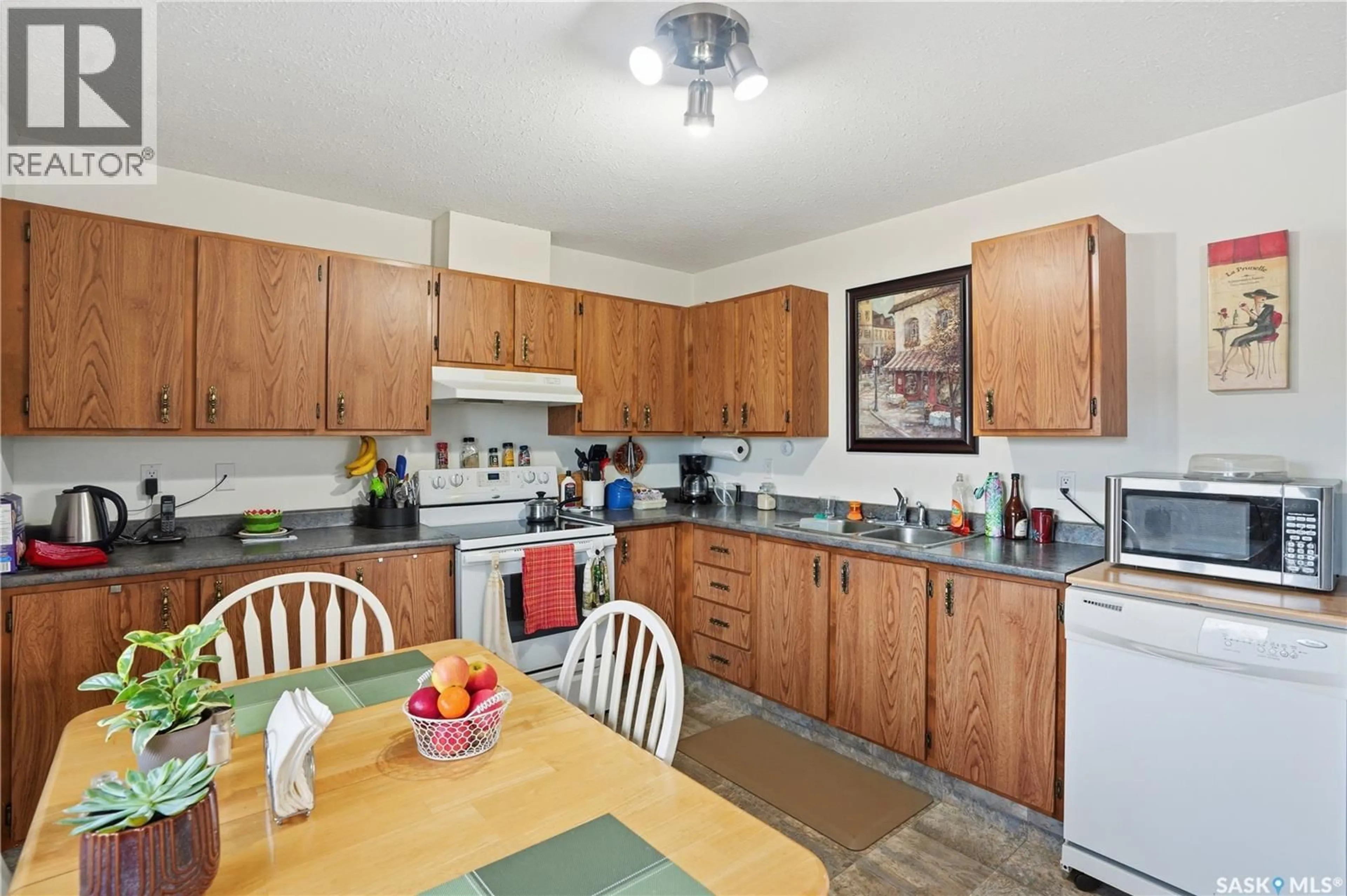 Standard kitchen, unknown for 101 3RD AVENUE, Maymont Saskatchewan S0M1T0