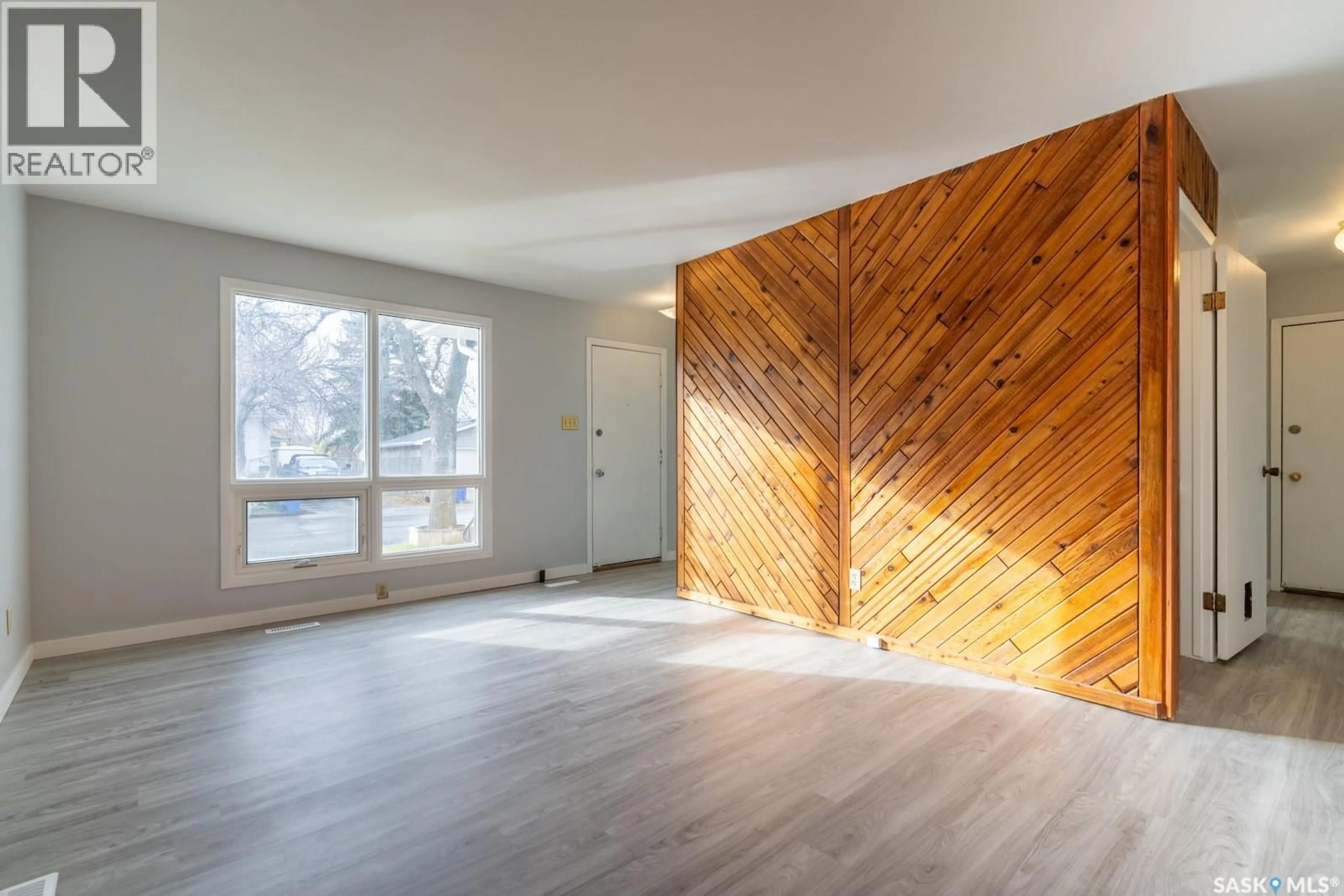 Unknown for 822 HAYWORTH CRESCENT, Regina Saskatchewan S4X1Y1