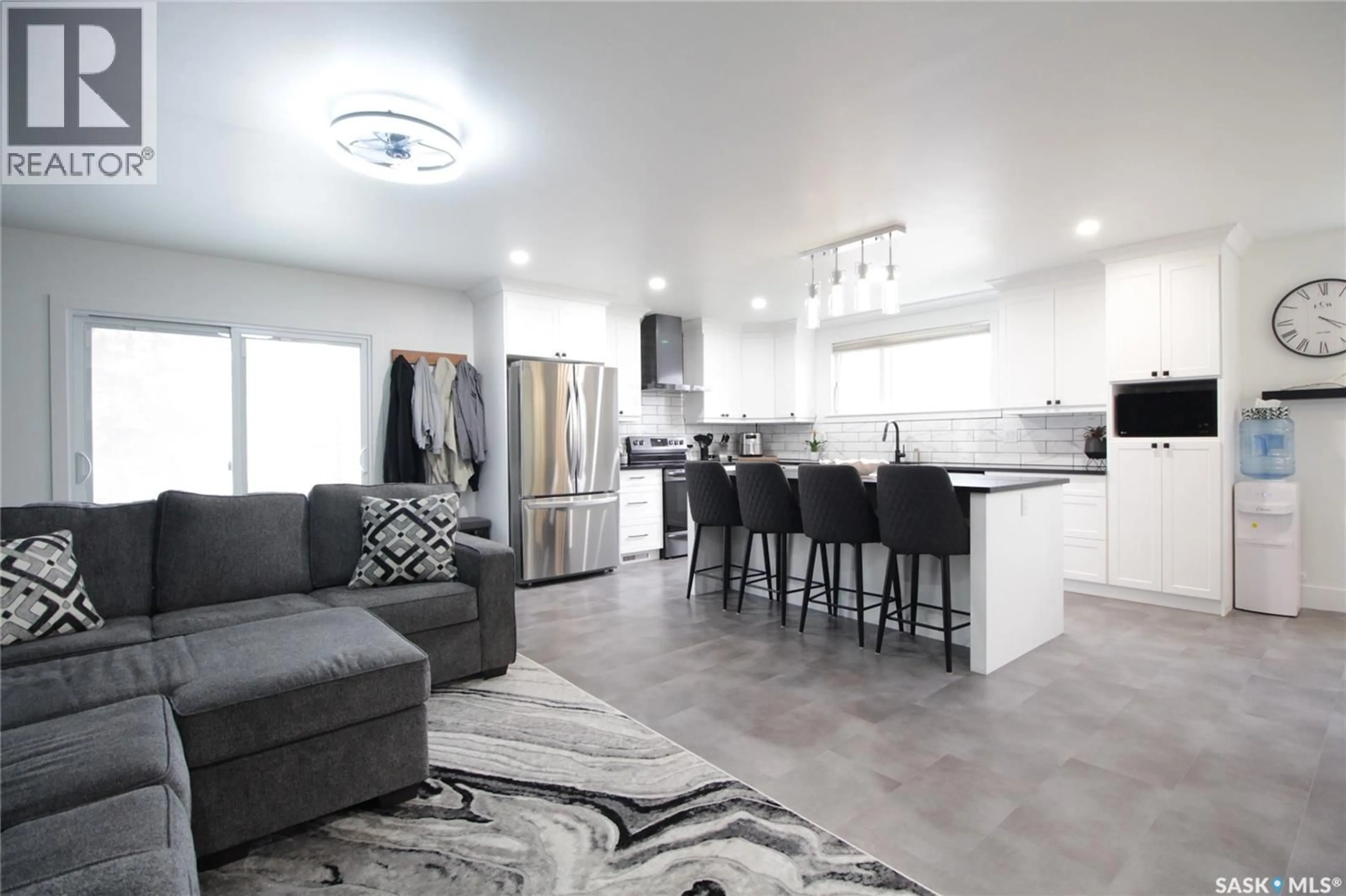 Open concept kitchen, unknown for 1110 WINDOVER AVENUE, Moosomin Saskatchewan S0G3N0