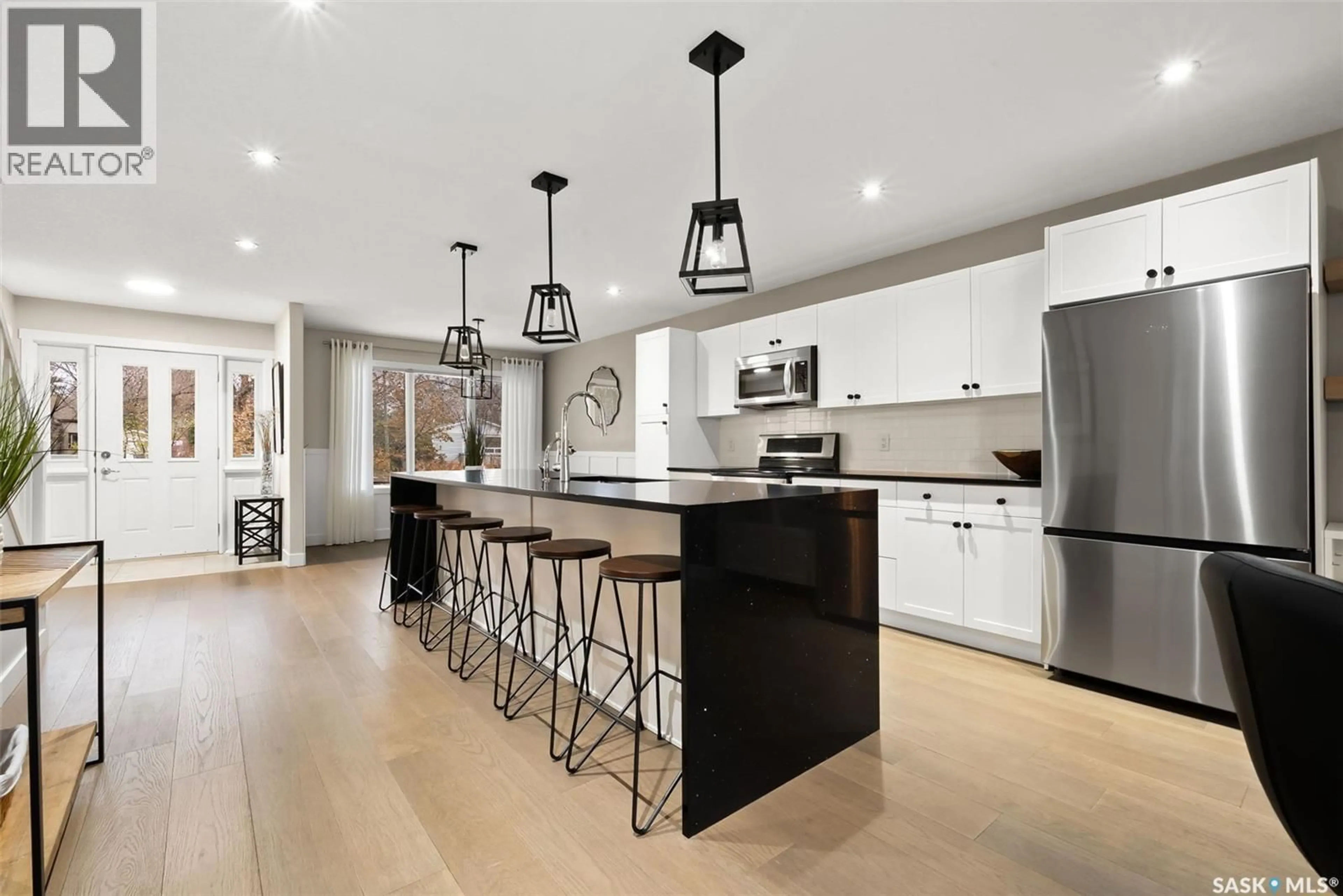 Open concept kitchen, unknown for 354 OTTAWA STREET, Regina Saskatchewan S4R1N7