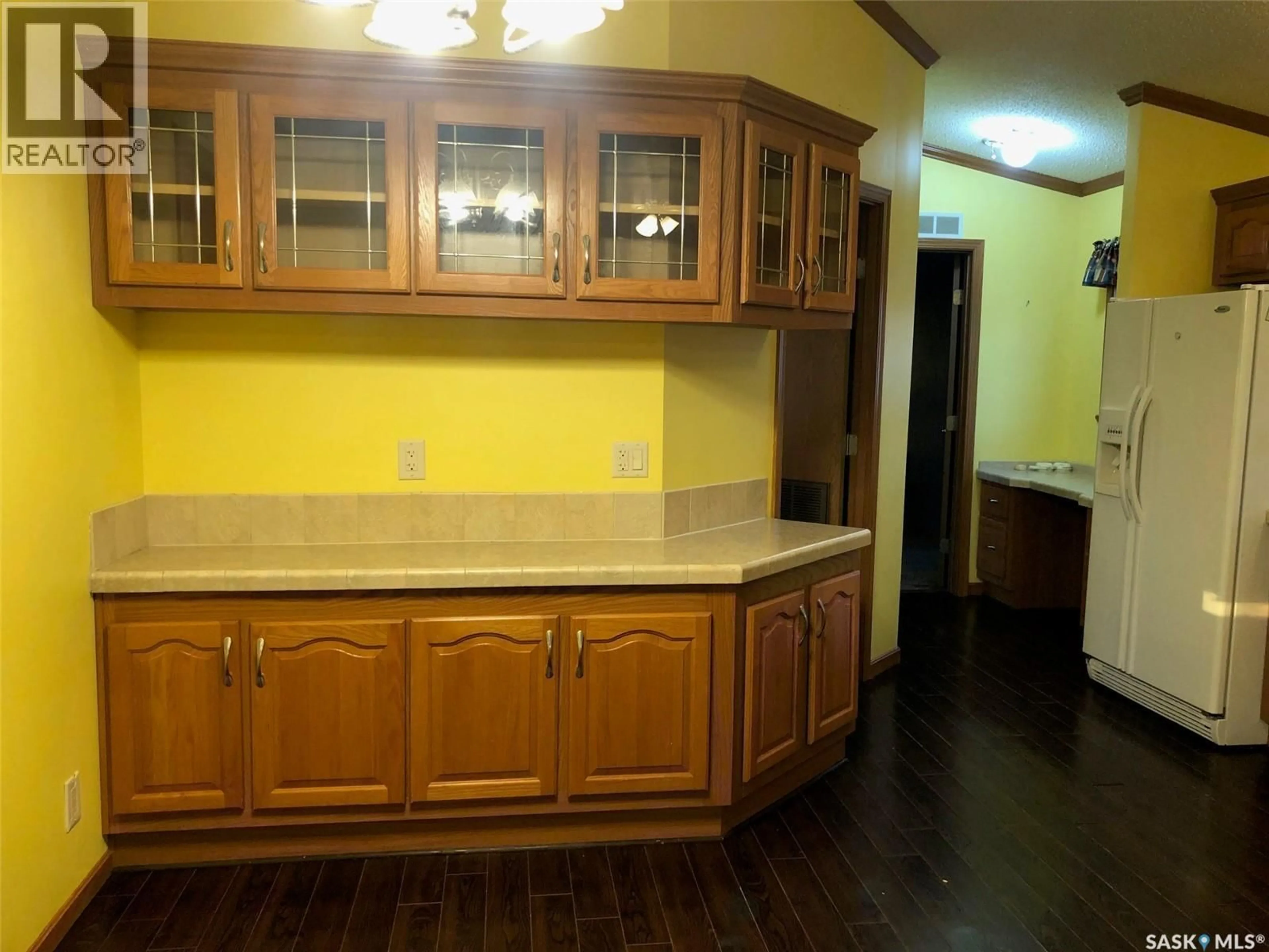 Standard kitchen, wood/laminate floor for 518 RAILWAY AVENUE, Preeceville Saskatchewan S0A3B0