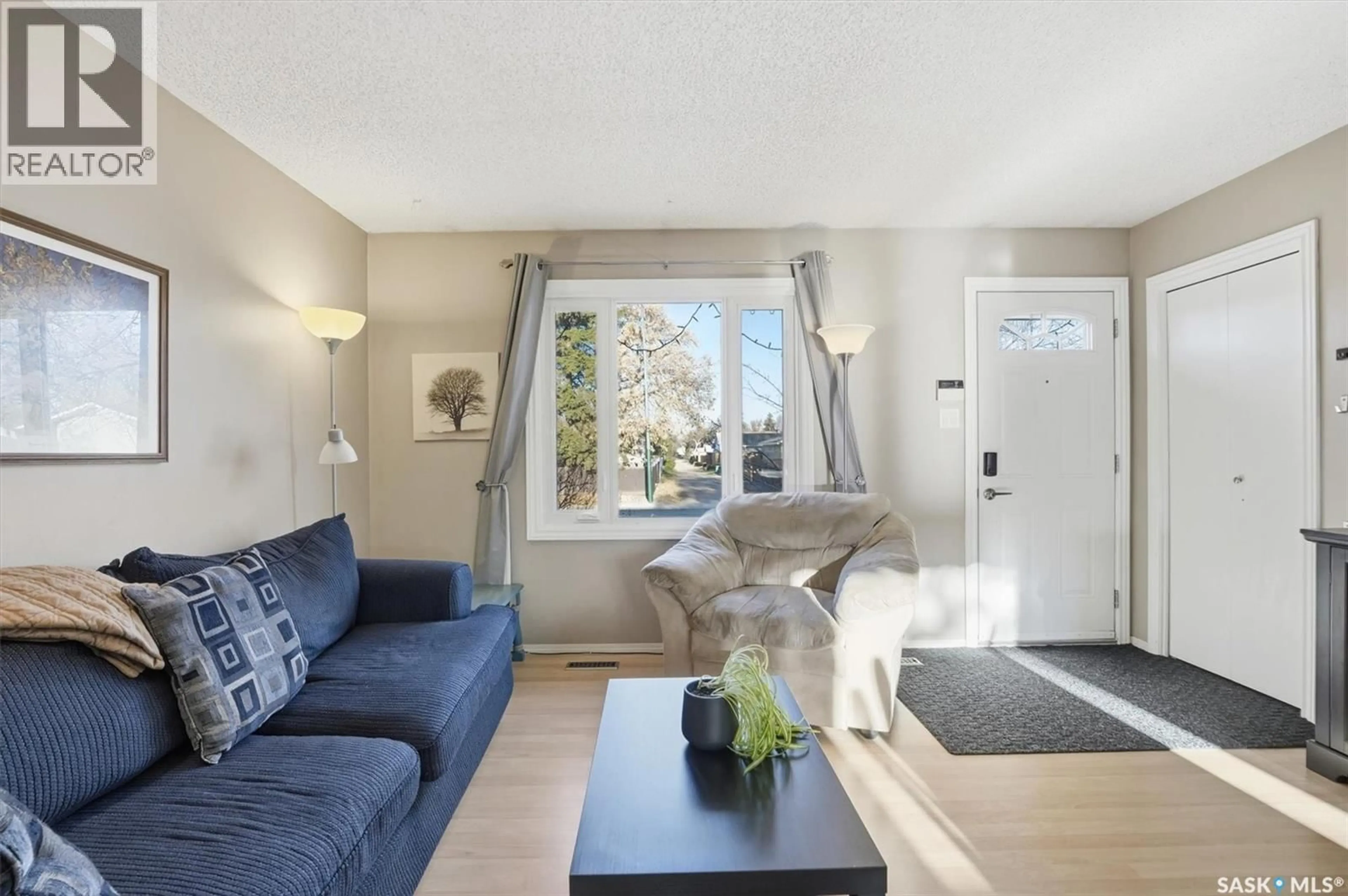 Living room with furniture, unknown for 441 BROCK CRESCENT, Saskatoon Saskatchewan S7H4N3