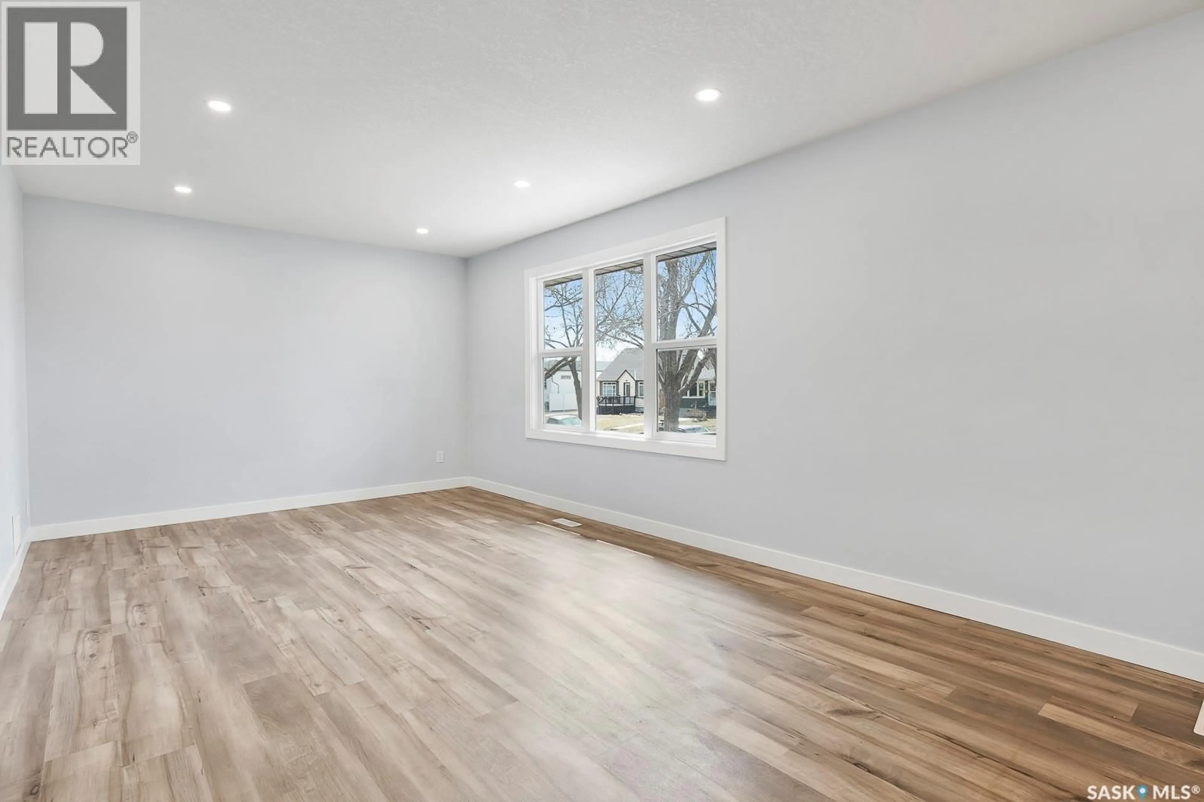 A pic of a room for 2711 MACKAY STREET, Regina Saskatchewan S4N2T8