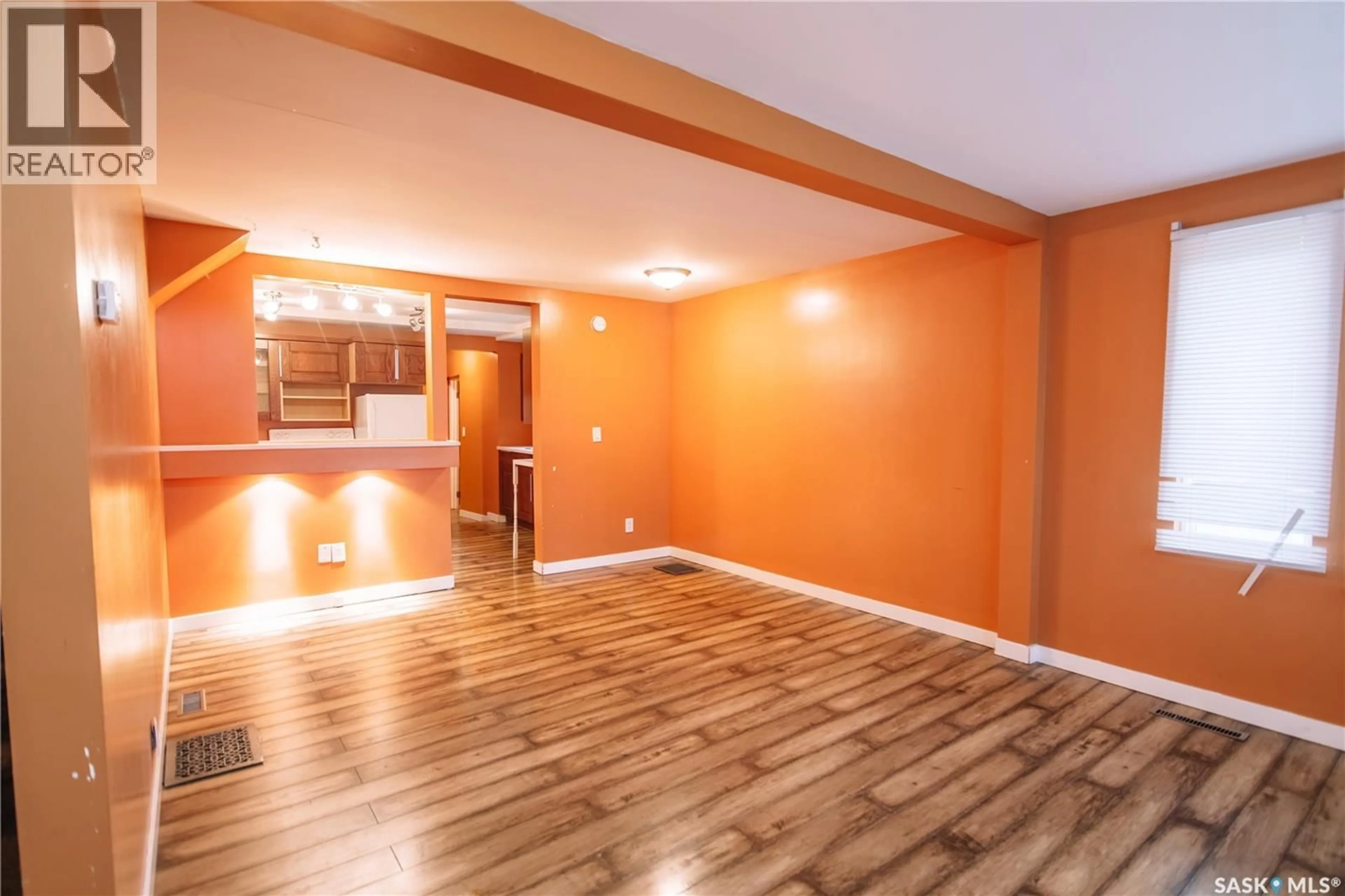 Unknown for 721 KING STREET, Regina Saskatchewan S4T4E1