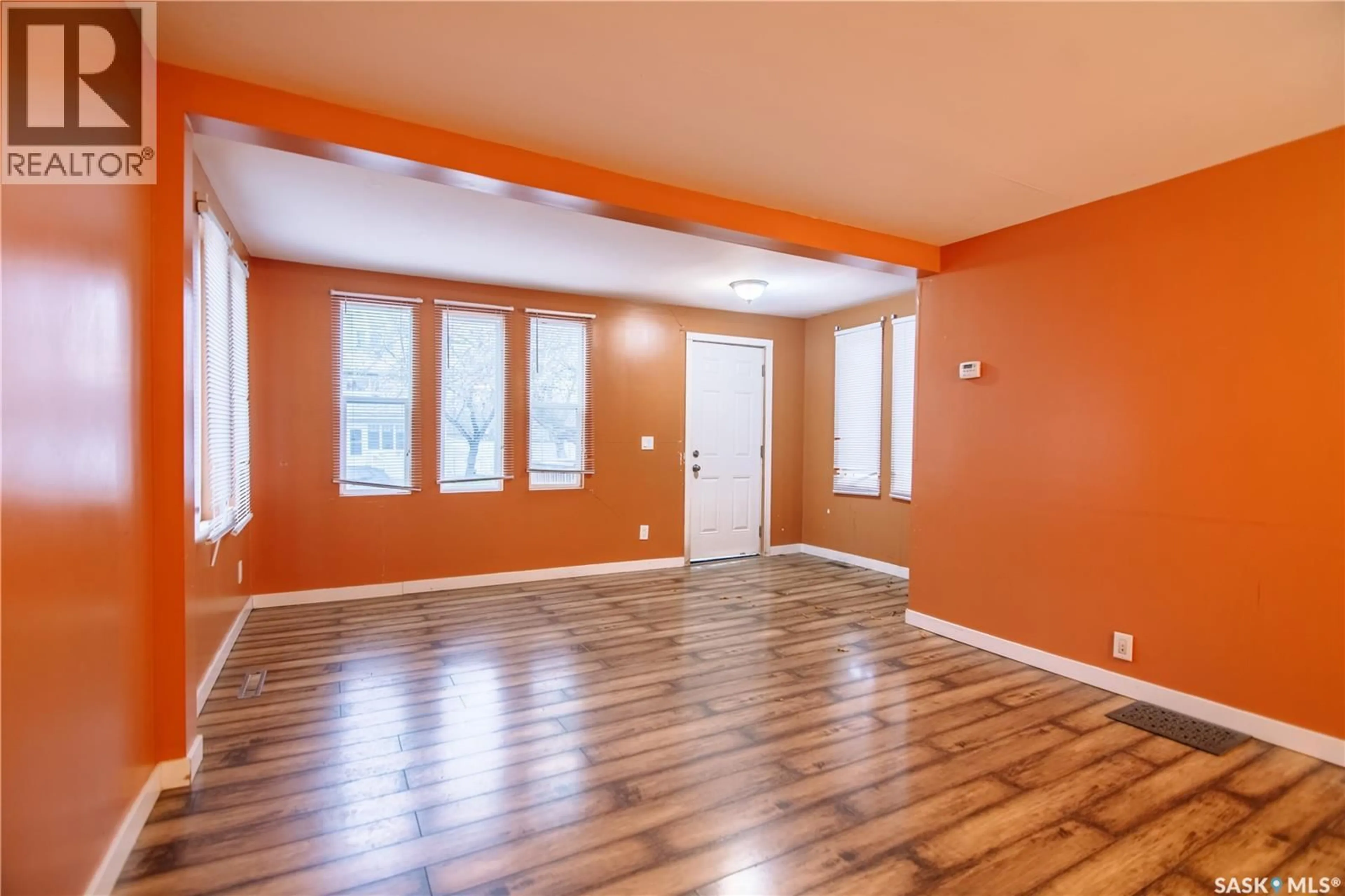 A pic of a room for 721 KING STREET, Regina Saskatchewan S4T4E1