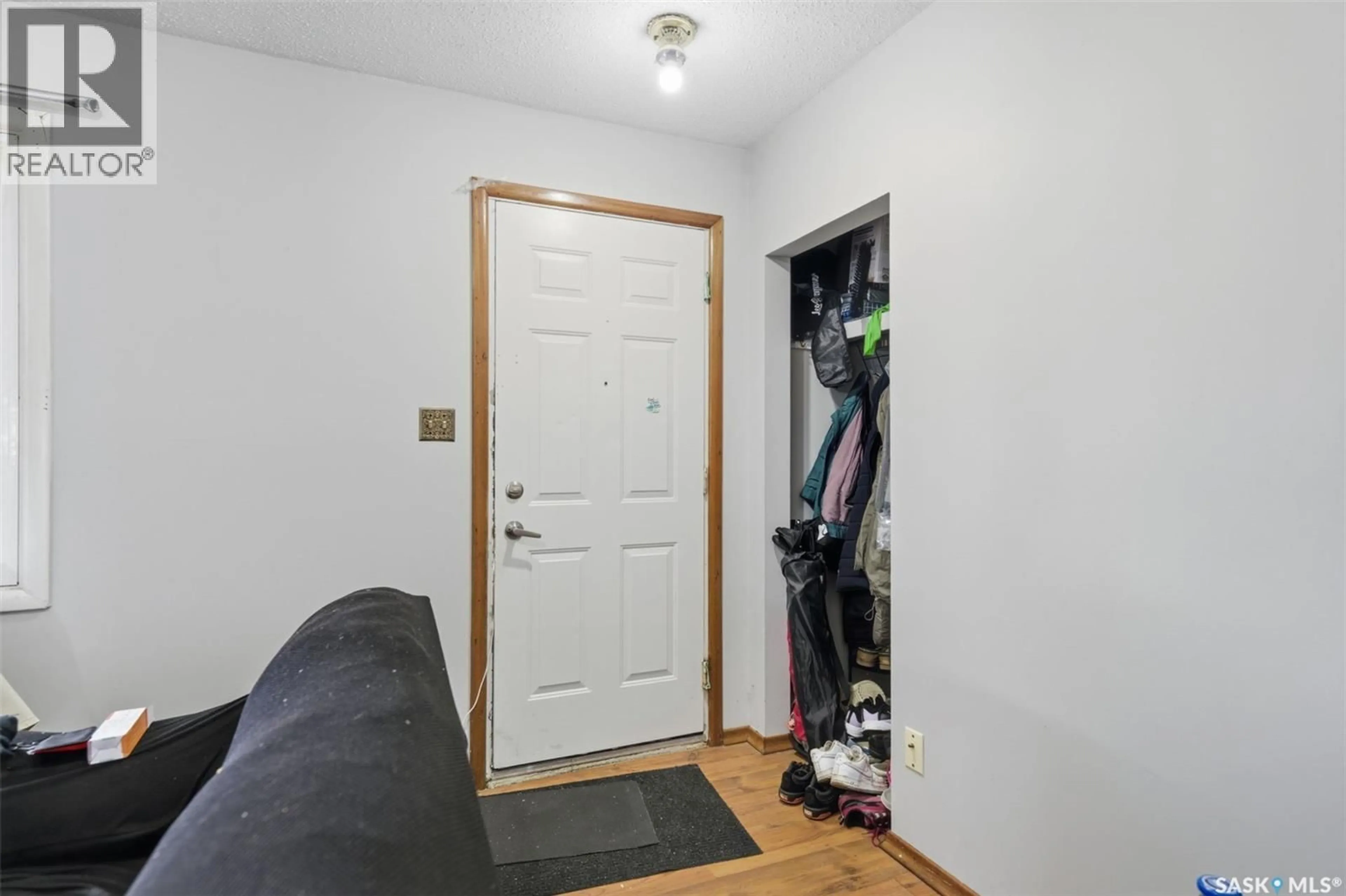 Indoor entryway for 1051 109TH STREET, North Battleford Saskatchewan S9A2E3