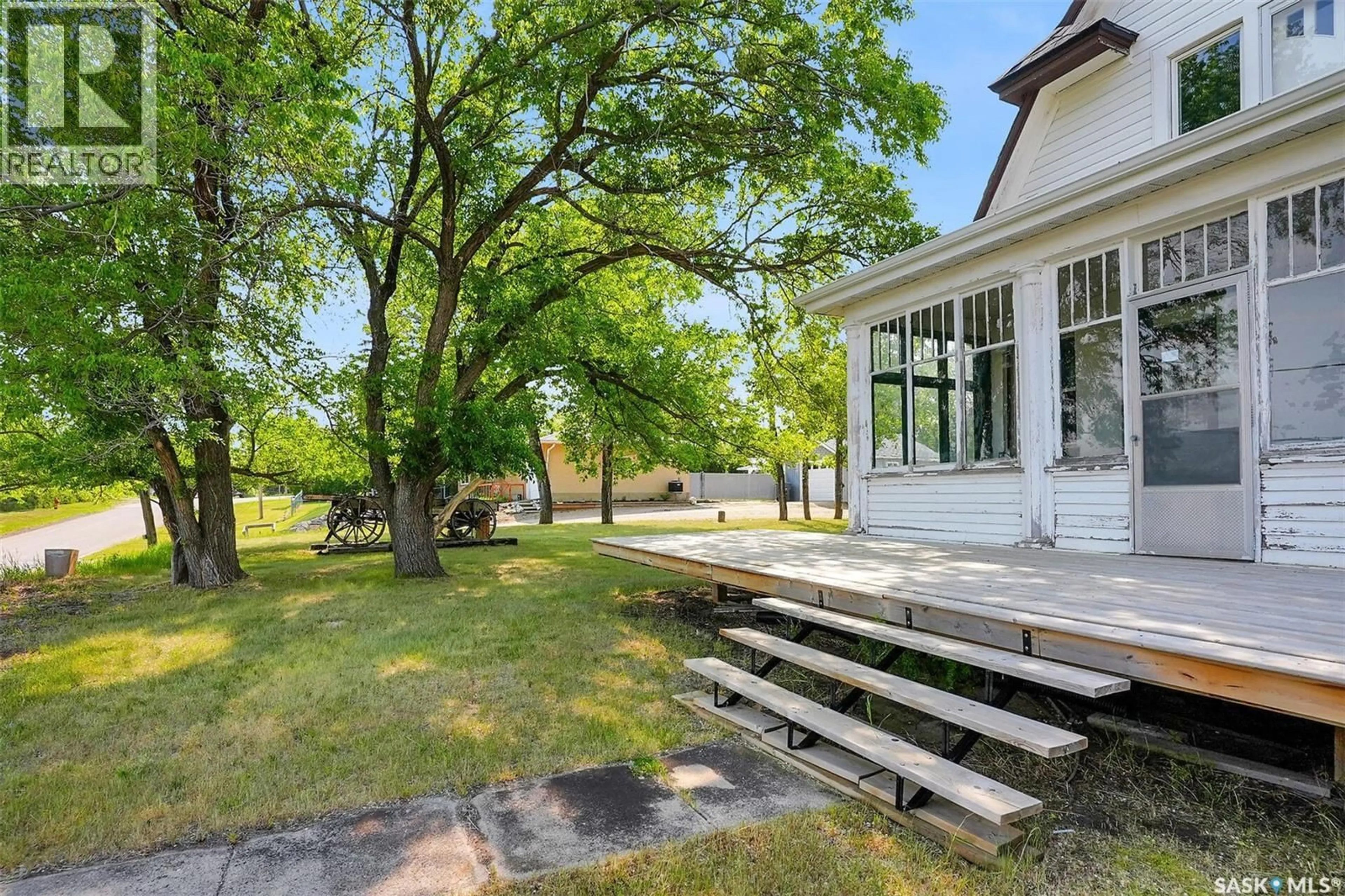 Patio, street for 45 KELLY AVENUE, Lumsden Saskatchewan S0G3C0