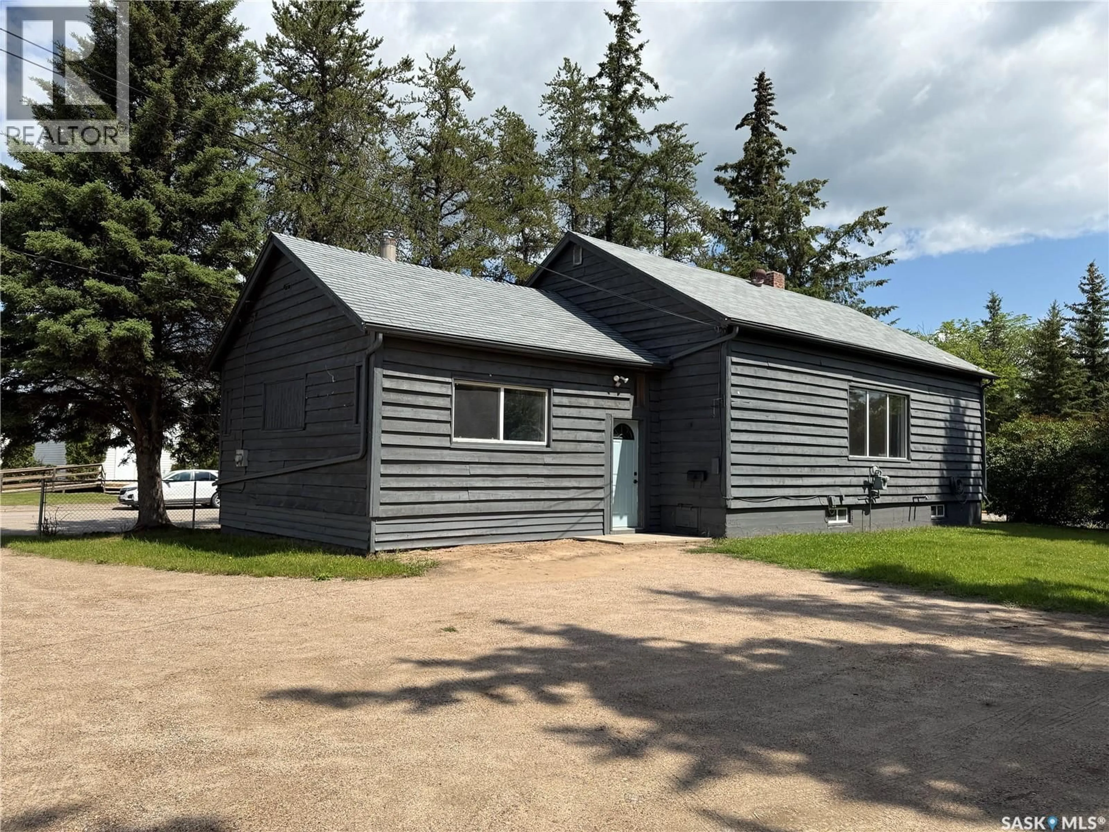 Shed for 303 1ST STREET, Meadow Lake Saskatchewan S9X1E7