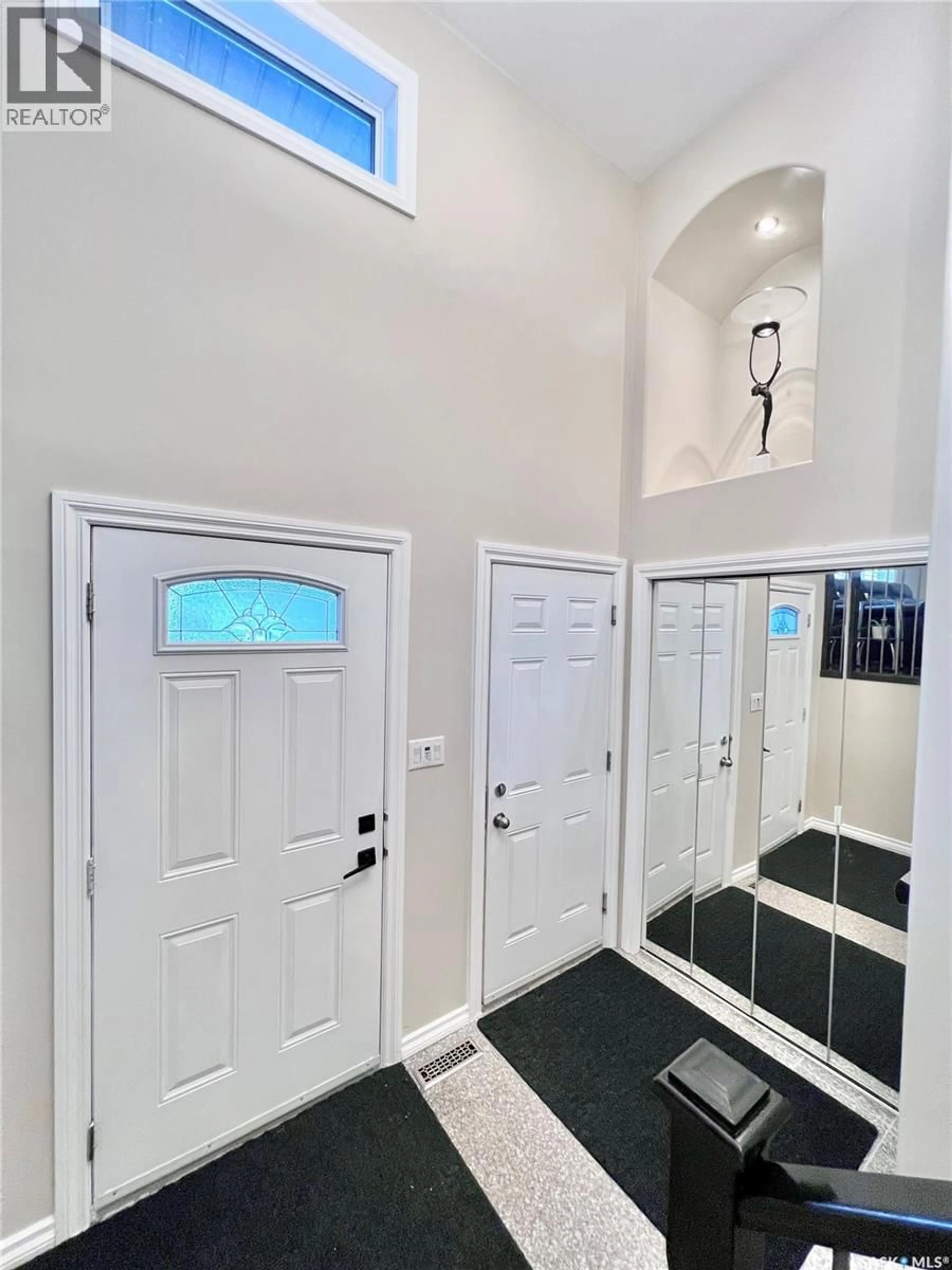 Indoor entryway for 104 4TH STREET, Milden Saskatchewan S0L2L0