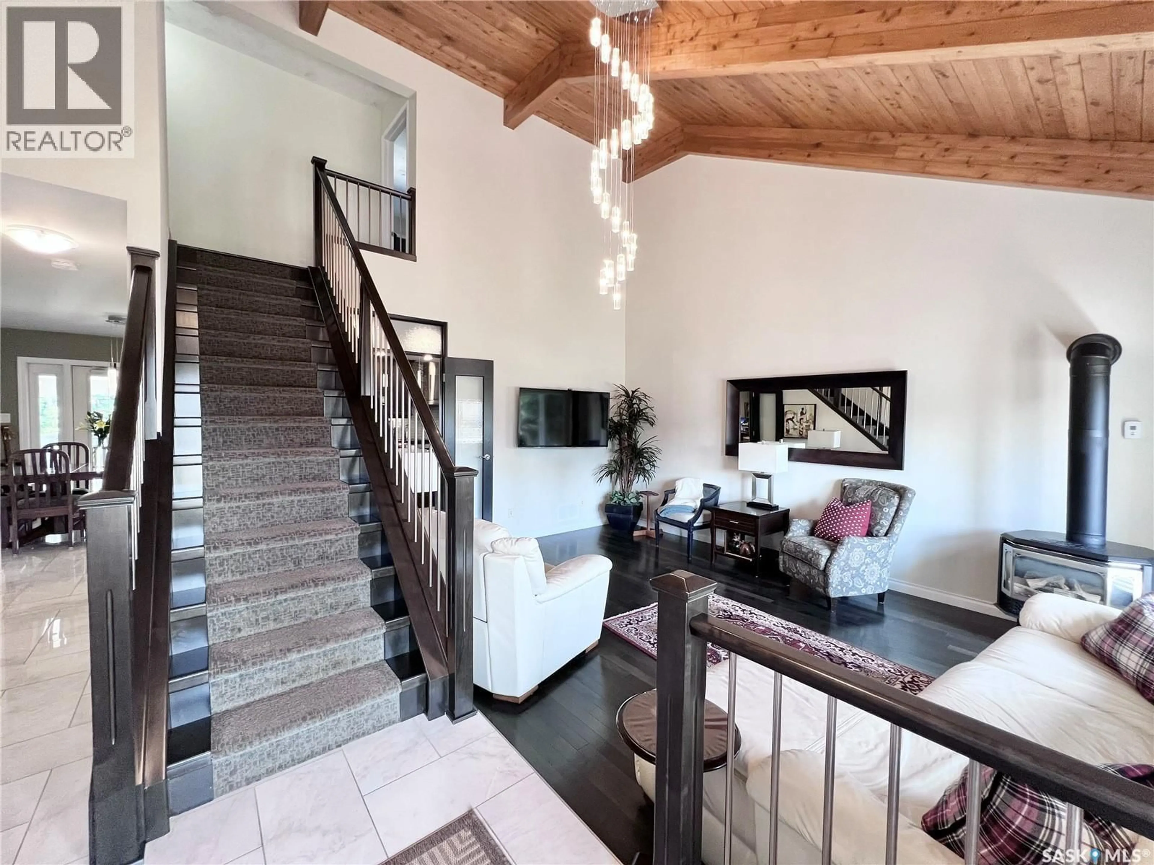 Indoor foyer for 5 POPLAR PLACE, Outlook Saskatchewan S0L2N0