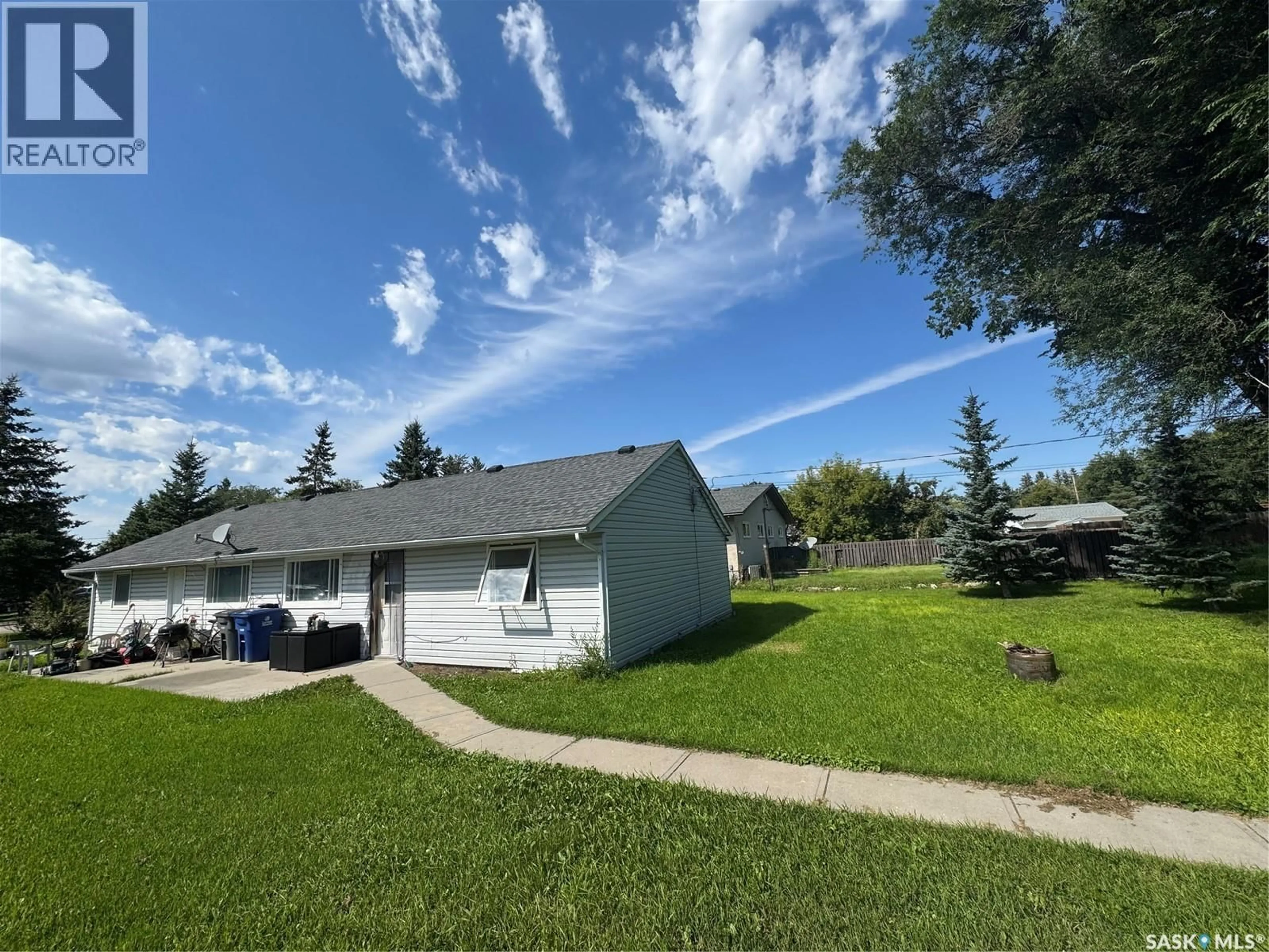 A pic from outside/outdoor area/front of a property/back of a property/a pic from drone, street for 421 MCKENZIE STREET, Outlook Saskatchewan S0L2N0