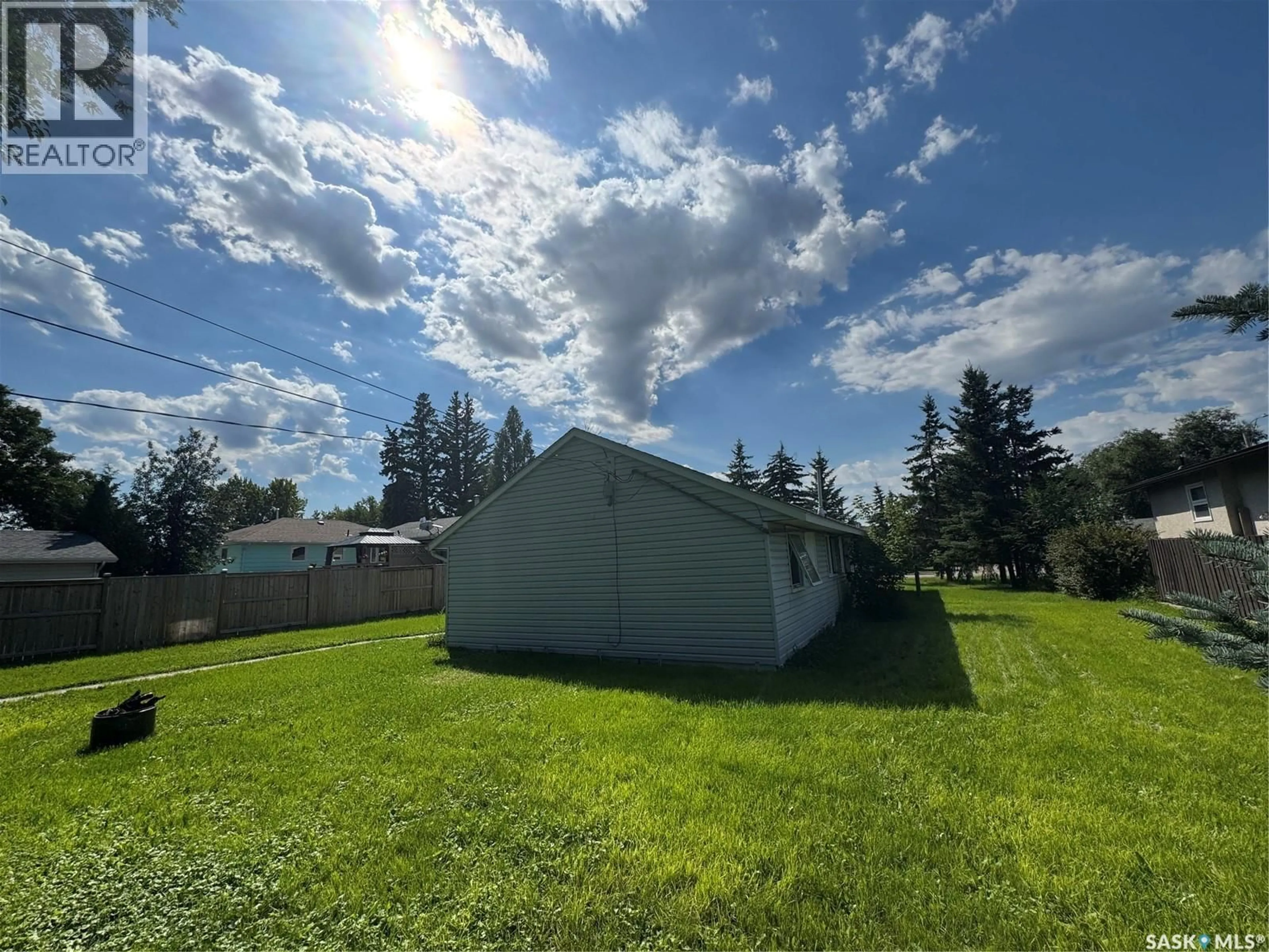 Shed for 421 MCKENZIE STREET, Outlook Saskatchewan S0L2N0