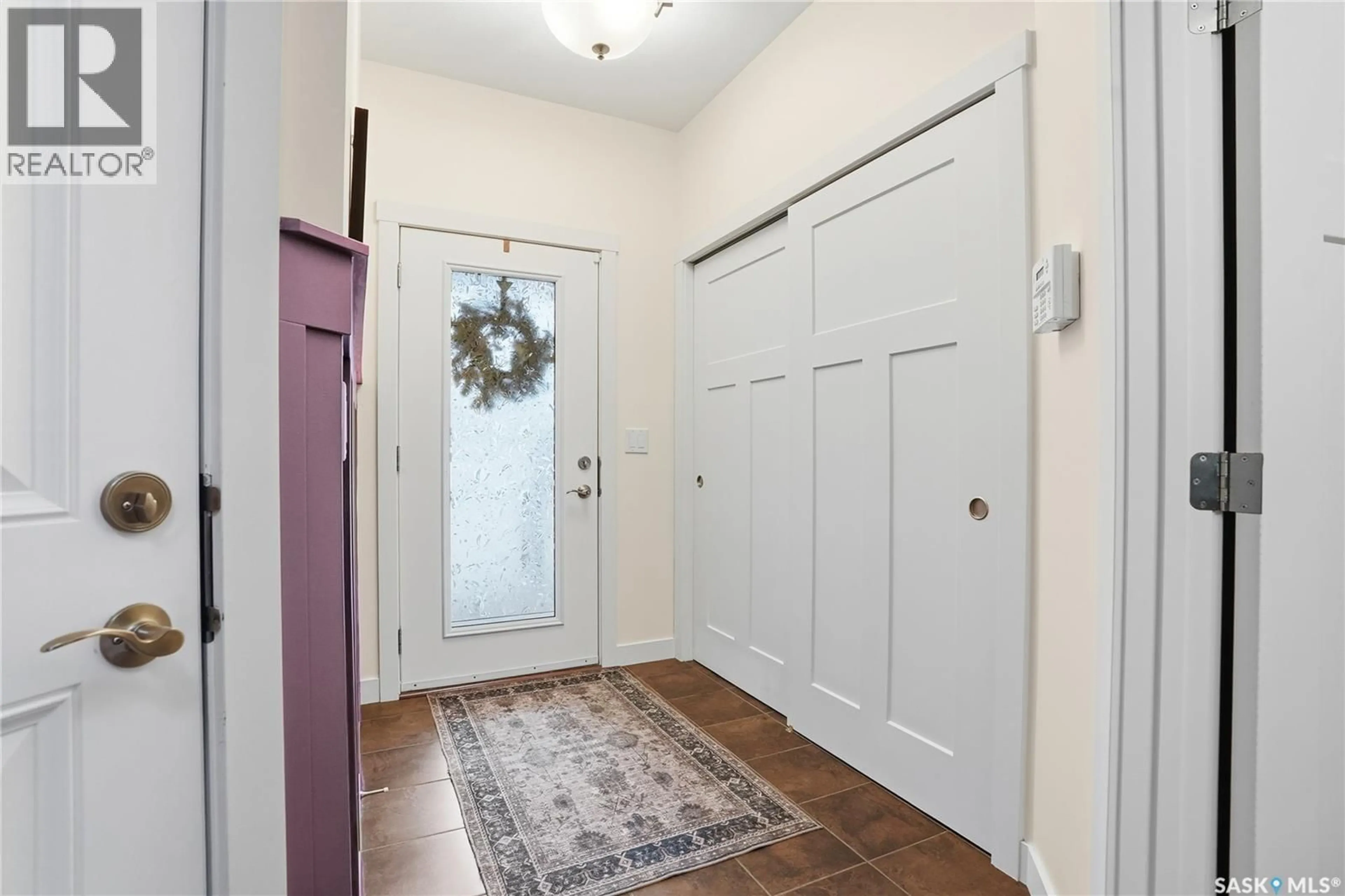 Indoor entryway for 115 - 165 SHEPHERD CRESCENT, Saskatoon Saskatchewan S7W0P8