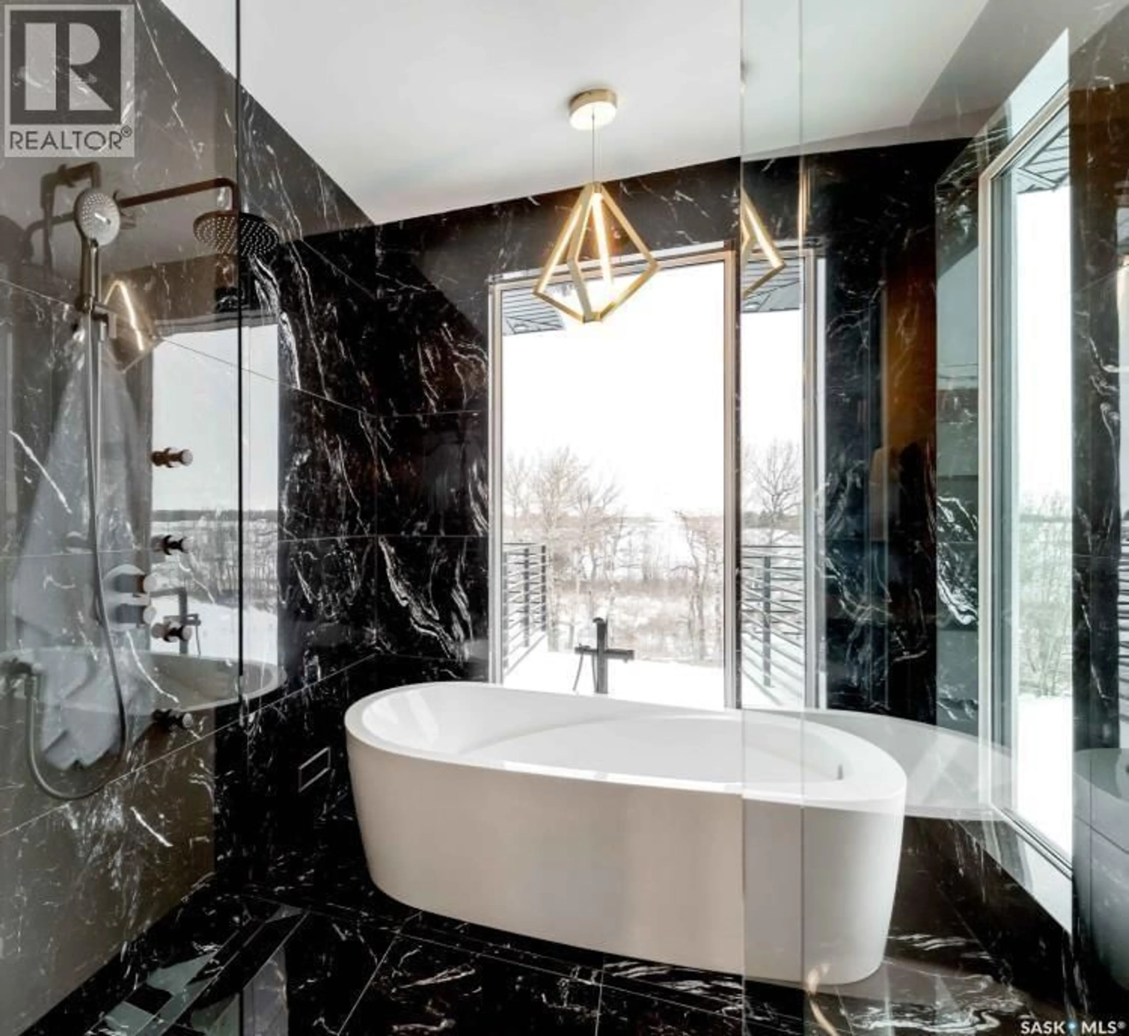 Contemporary bathroom, ceramic/tile floor for 548 GREENBRYRE BEND, Corman Park Rm No. 344 Saskatchewan S7V0J5