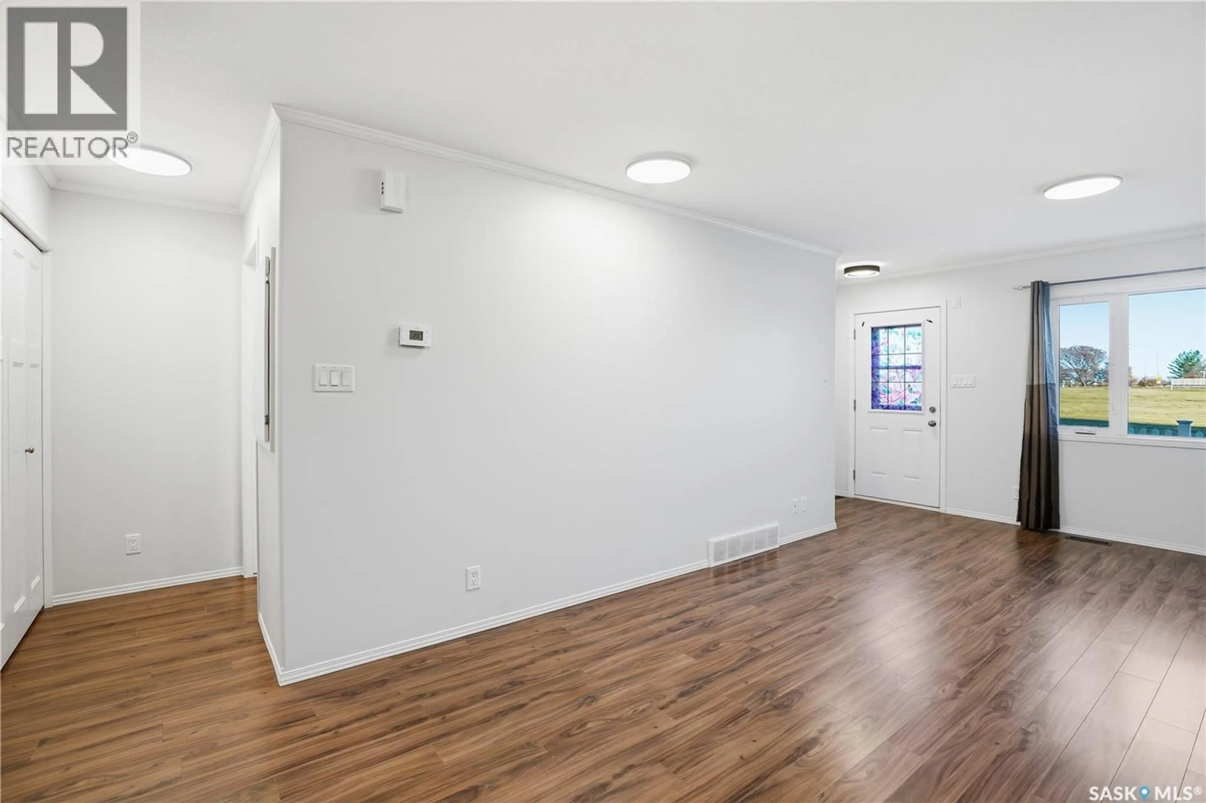 A pic of a room for 110 - 507 SHILLINGTON CRESCENT, Saskatoon Saskatchewan S7M3Z8