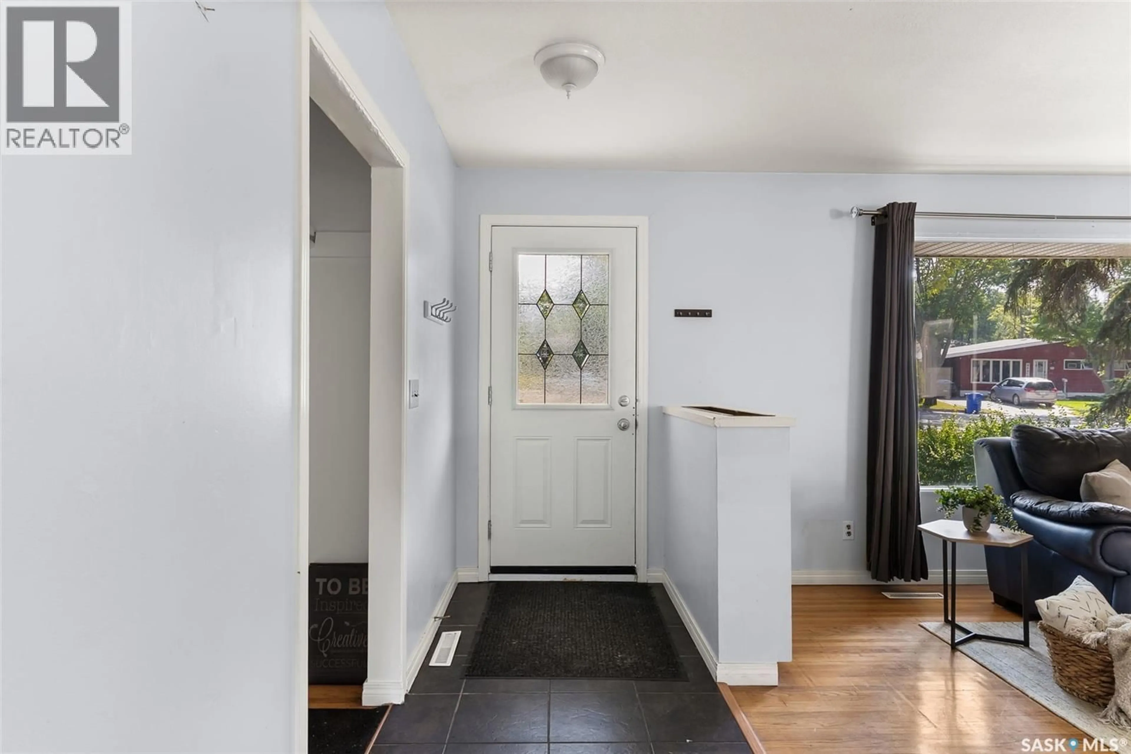 Indoor entryway for 12 MASSEY ROAD, Regina Saskatchewan S4S4M7