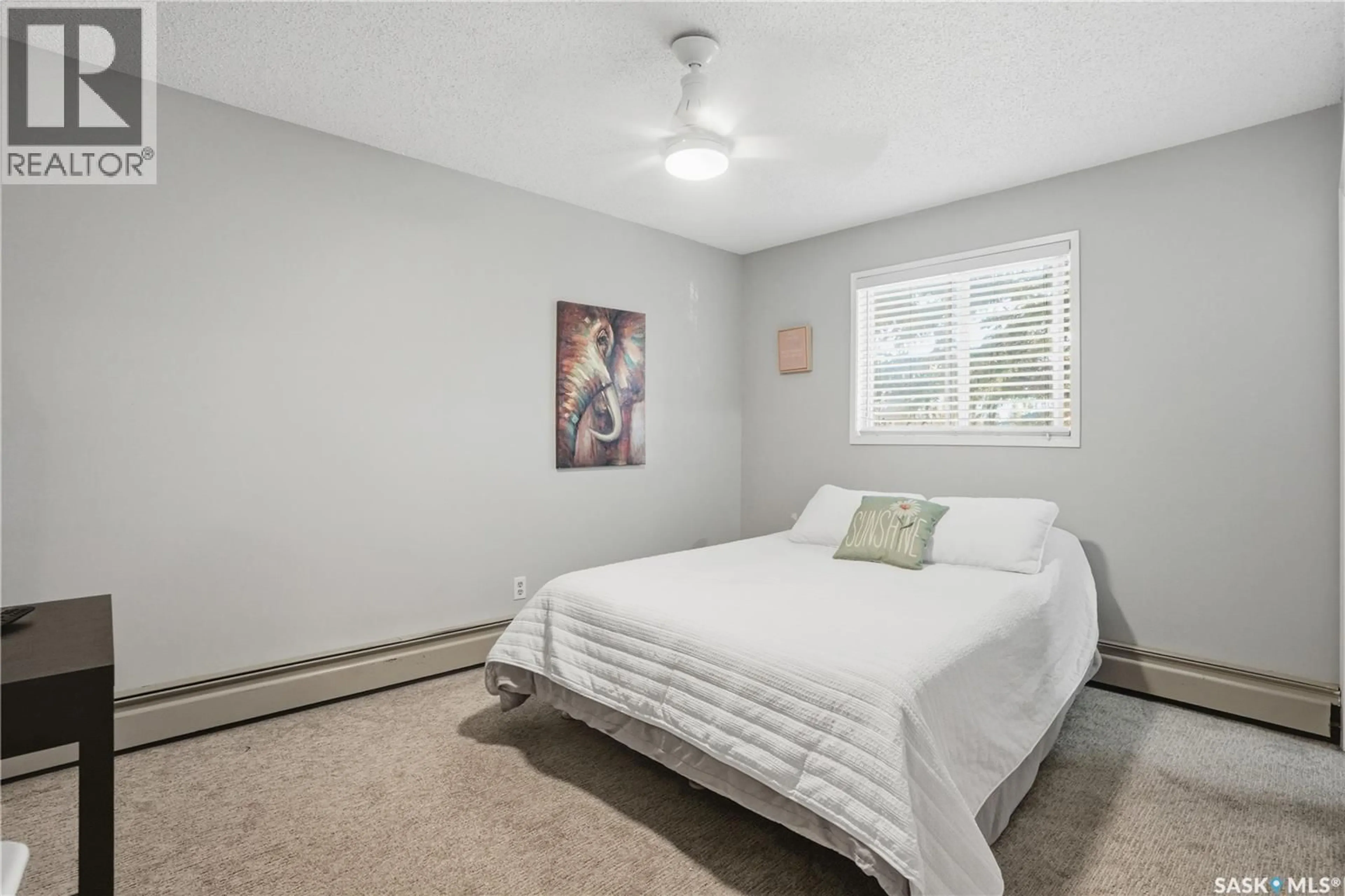 Bedroom with bed, unknown for 309A - 301 CREE CRESCENT, Saskatoon Saskatchewan S7K7Y3