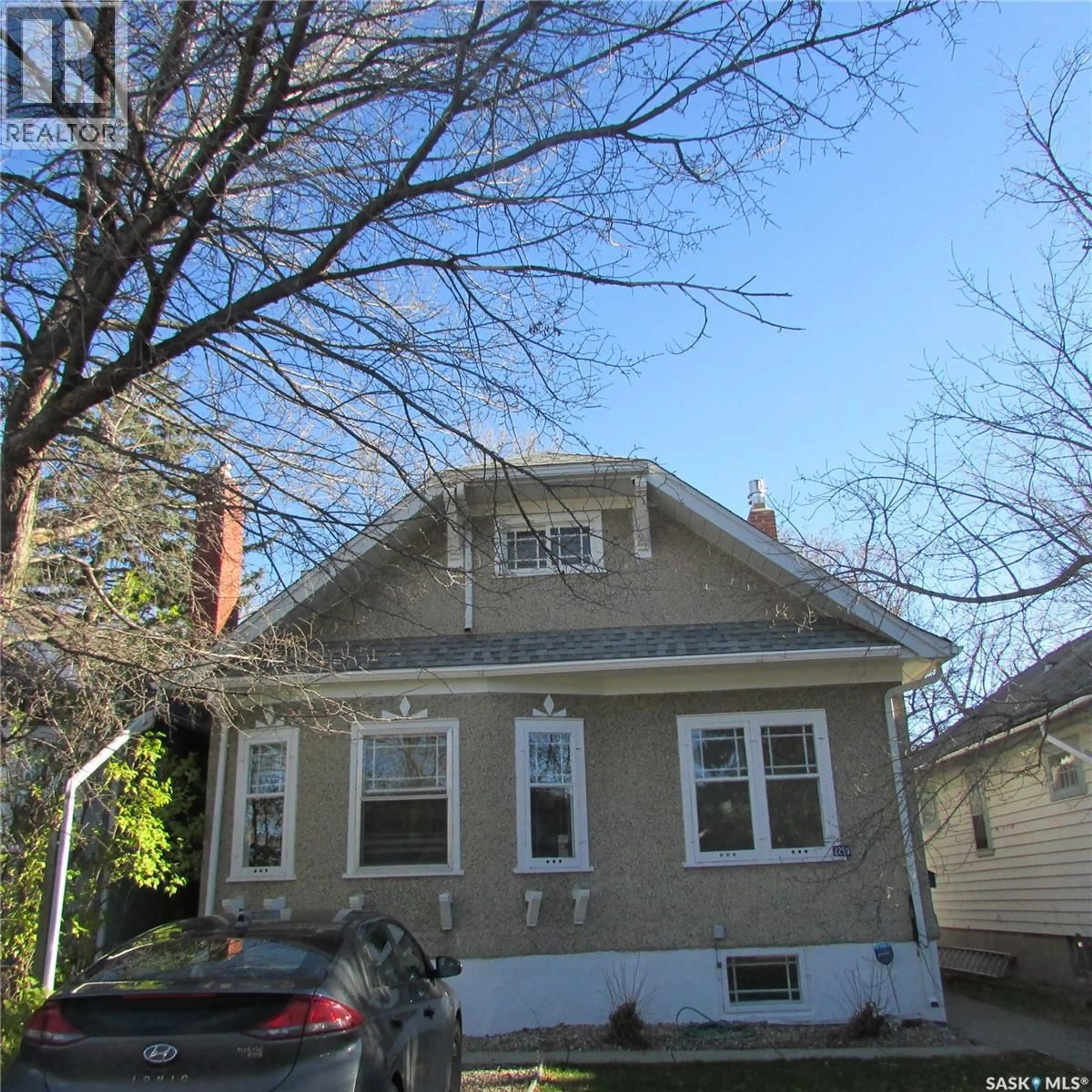 Home with vinyl exterior material, street for 2259 PRINCESS STREET, Regina Saskatchewan S4T3Z9