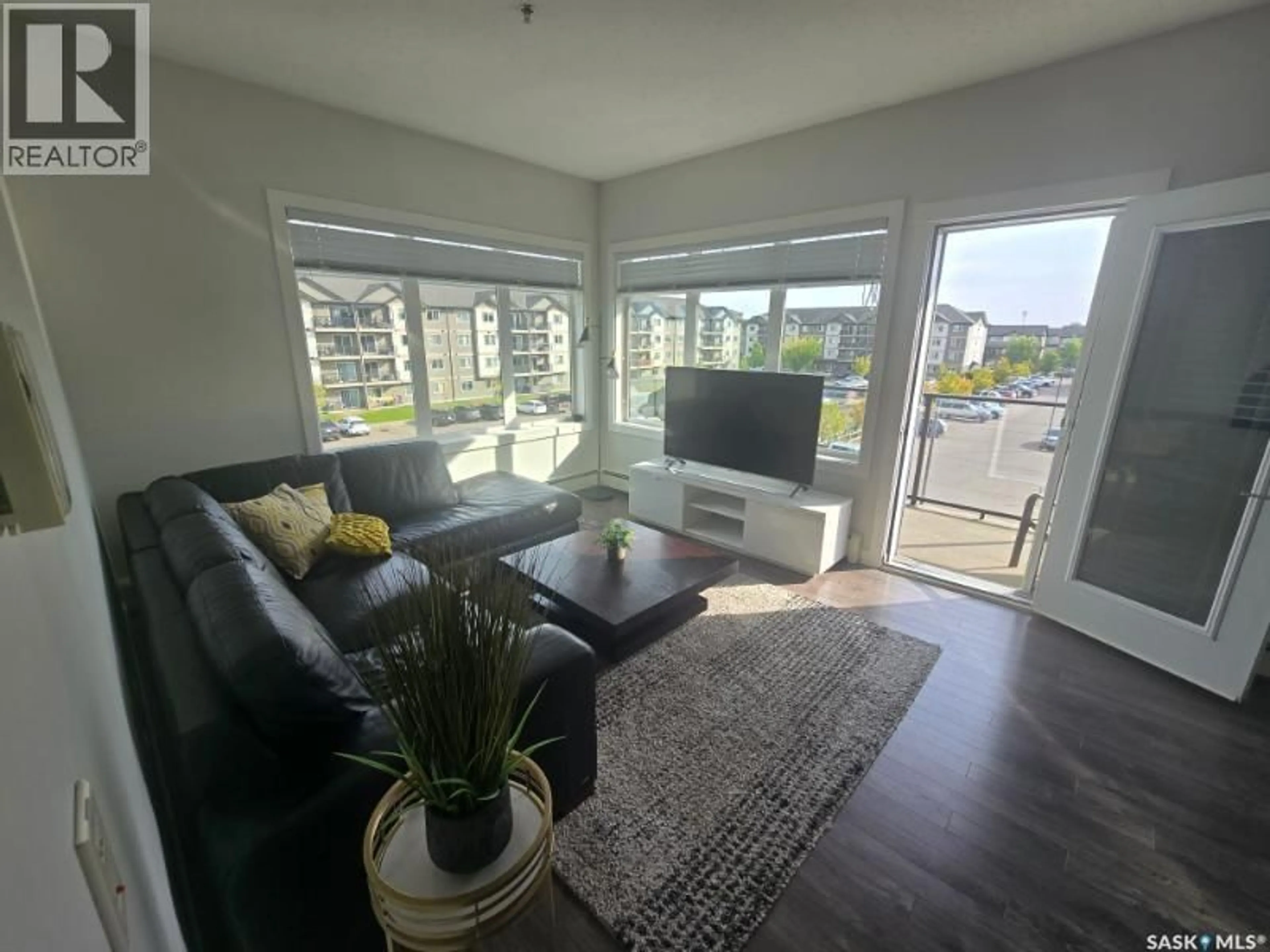 Living room with furniture, unknown for 310 714 HART ROAD, Saskatoon Saskatchewan S7M1L2